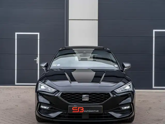 Seat Leon view 5