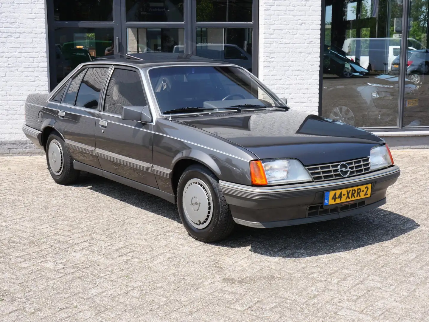 Opel Rekord LS 1.8 S 79.000km !!! Schuif kantel dak Stuurbekra Gris - 2