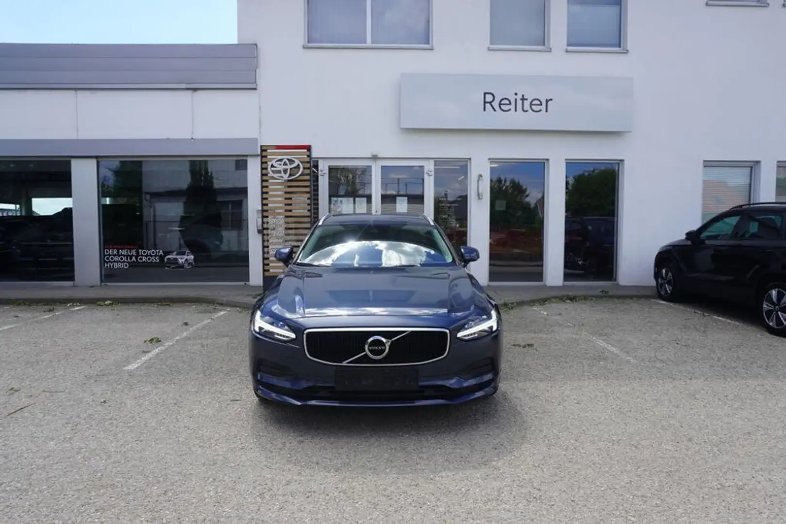 Volvo V90 D3 Momentum Pro *LED*KAMERA*LEDER*AHK* Blau - 1