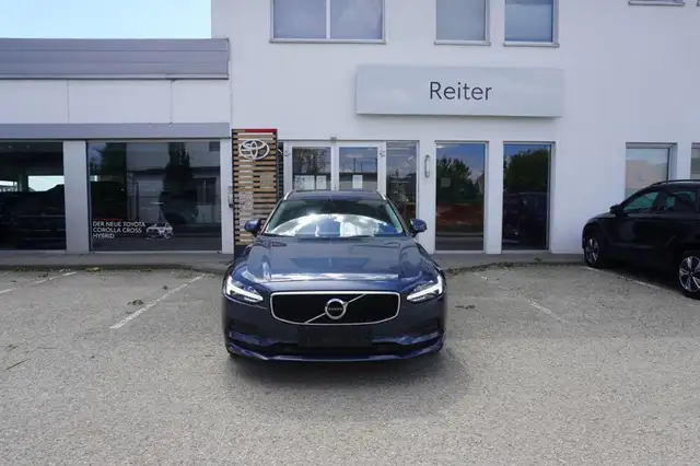 Volvo V90 D3 Momentum Pro *LED*KAMERA*LEDER*AHK*