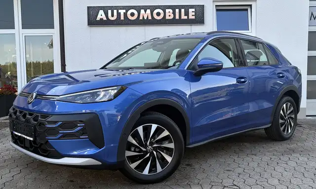 2026 Volkswagen T-Roc in Blue for sale