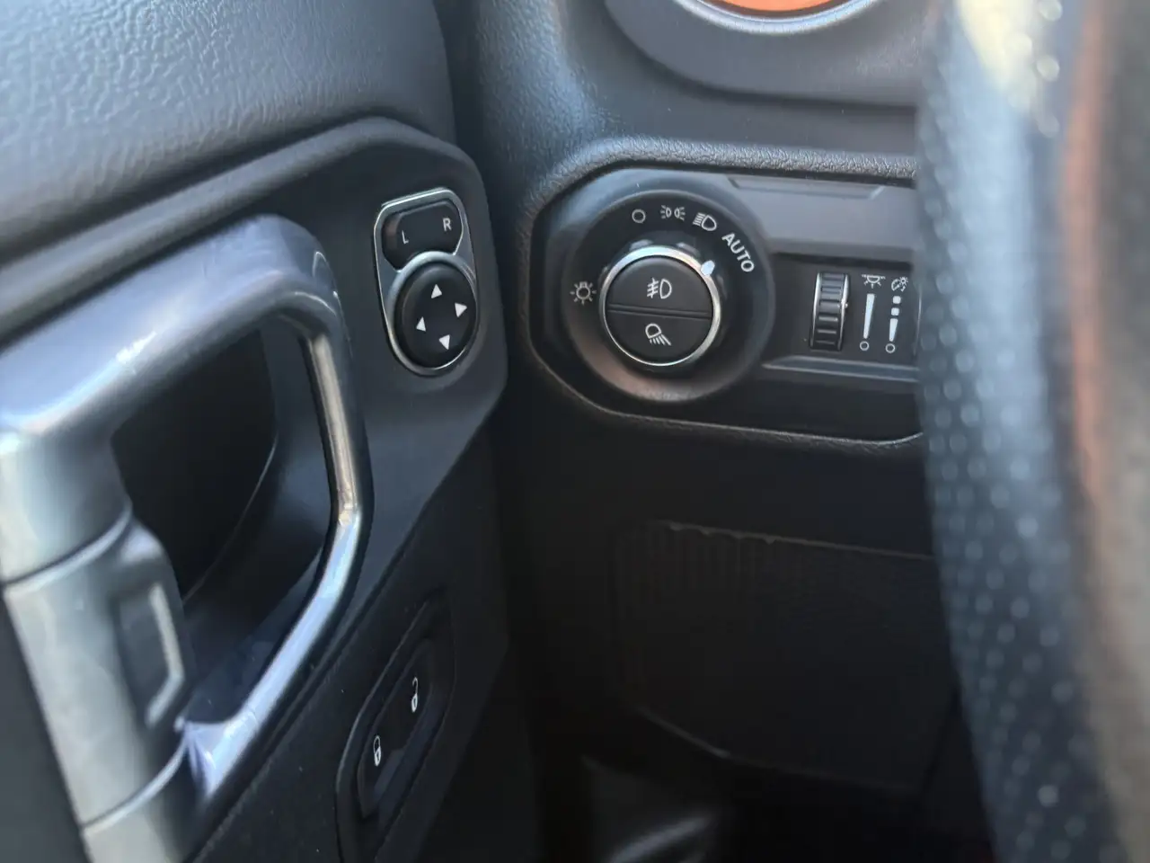 Jeep Gladiator снимка Jeep Gladiator