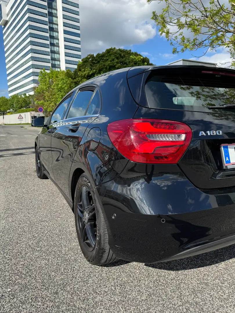 Mercedes-Benz A 180 A 180 Aut. Schwarz - 2
