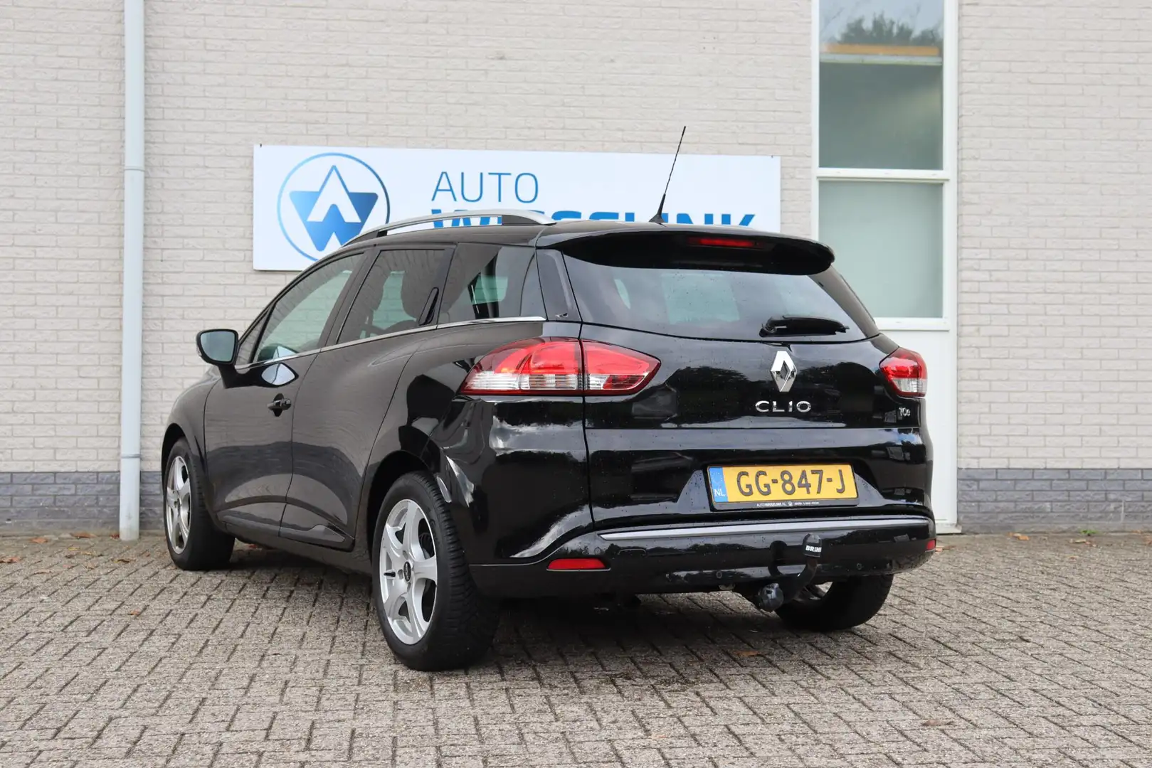 Renault Clio Estate 0.9 TCe Night&Day Zwart - 2