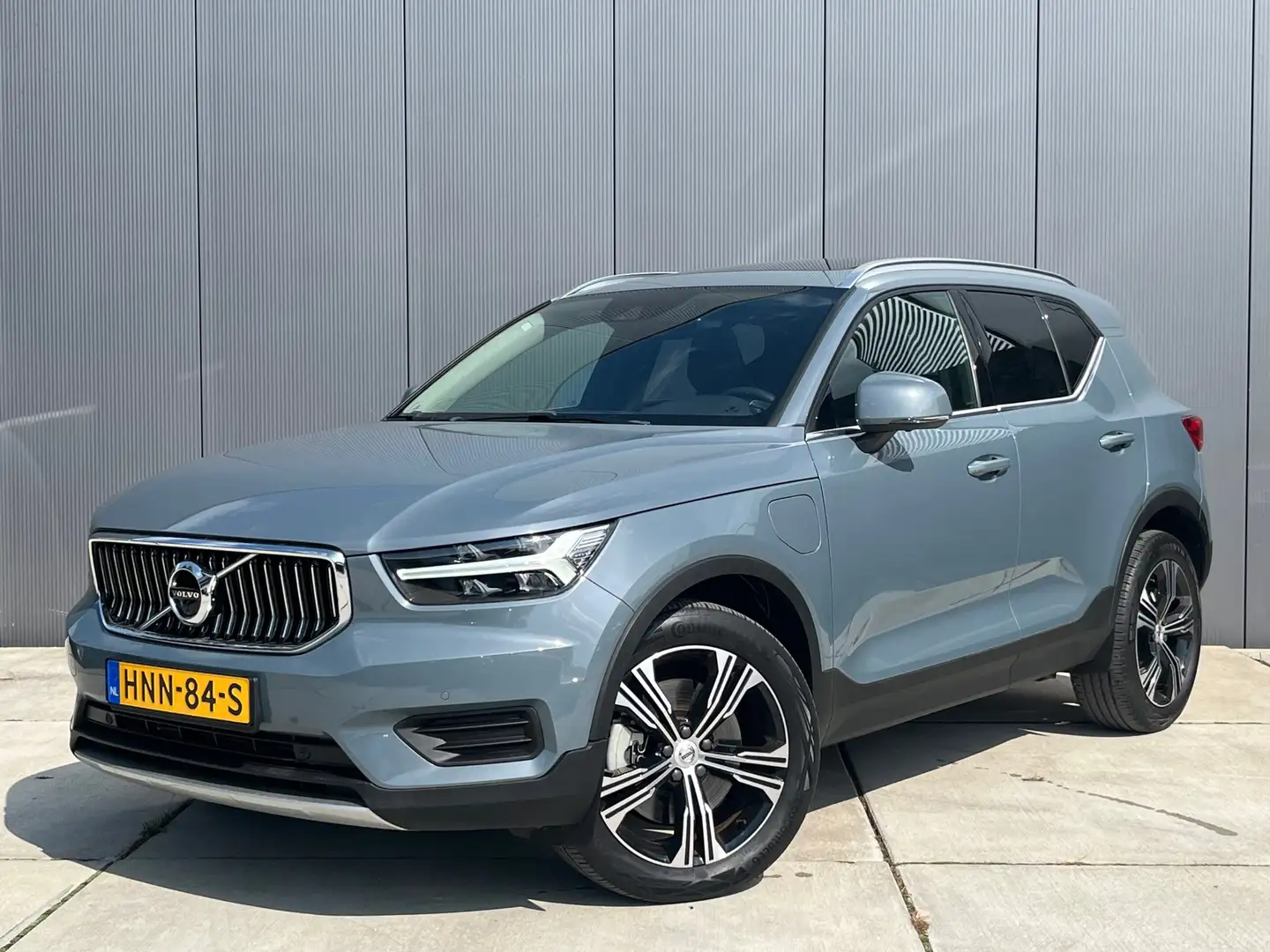 Volvo XC40 1.5 T5 Recharge Inscription / Lederen Bekleding / Grijs - 1