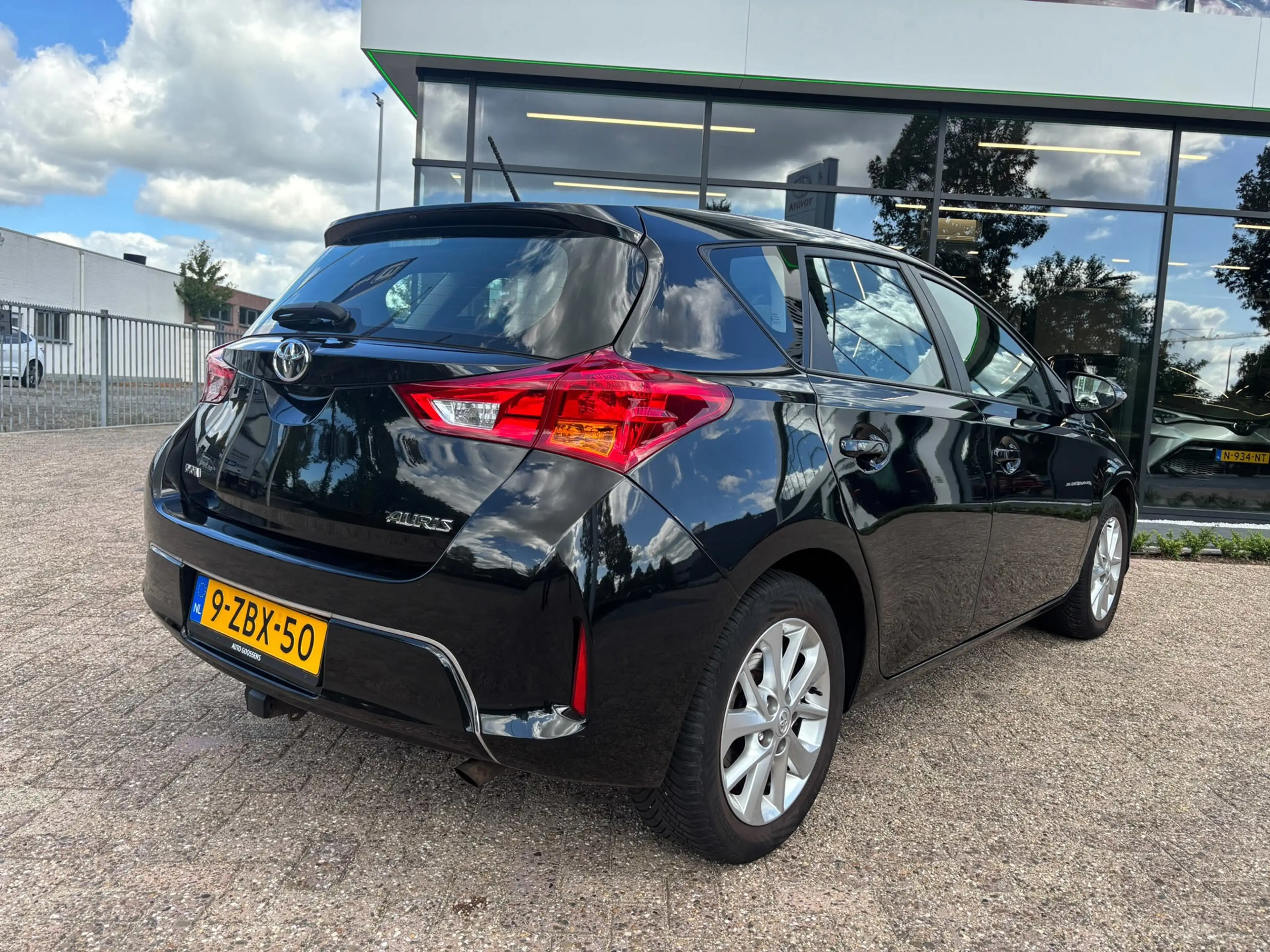 Toyota Auris 1.6 Now|Trekhaak — photo 5
