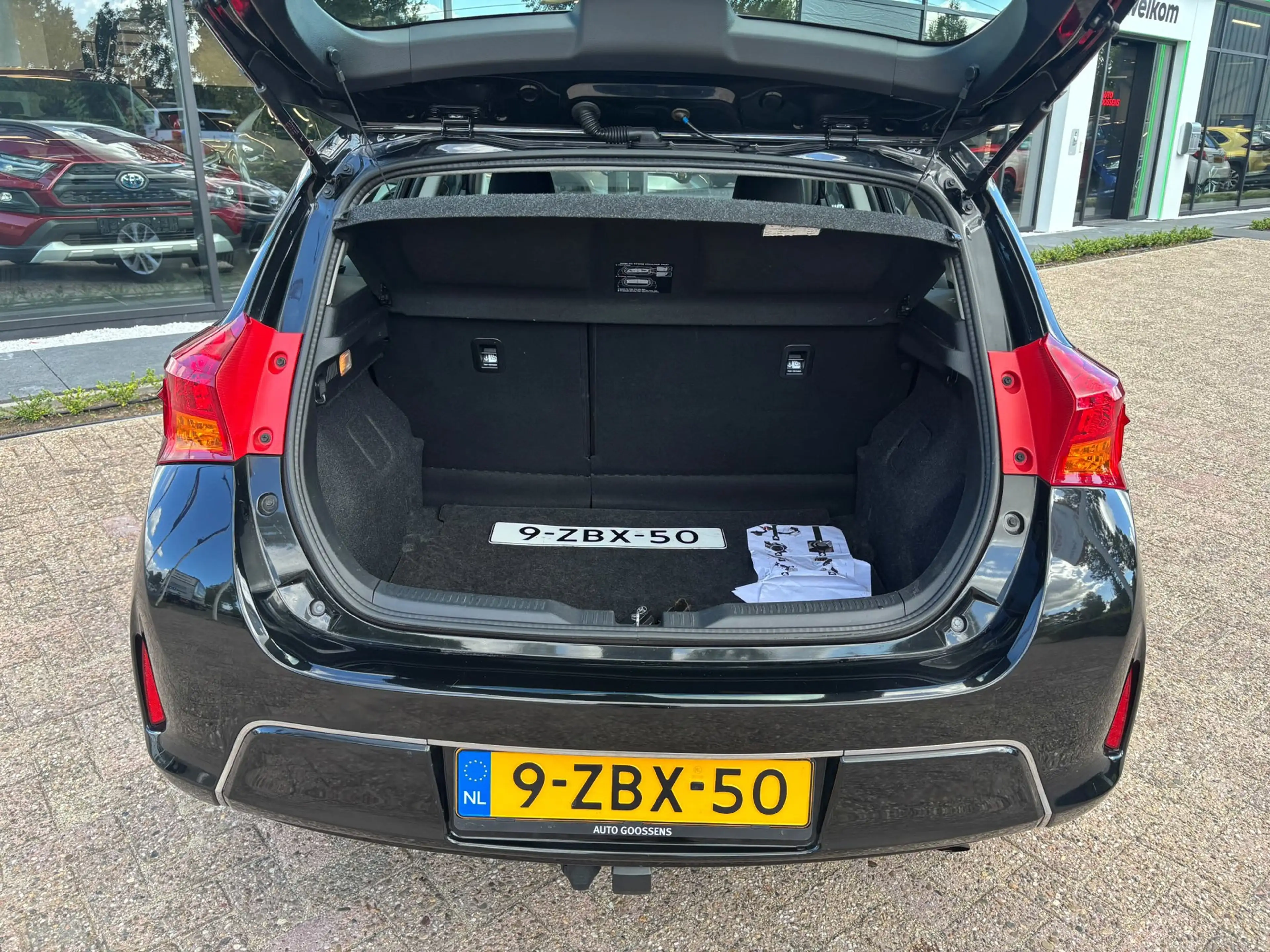 Toyota Auris 1.6 Now|Trekhaak — photo 7