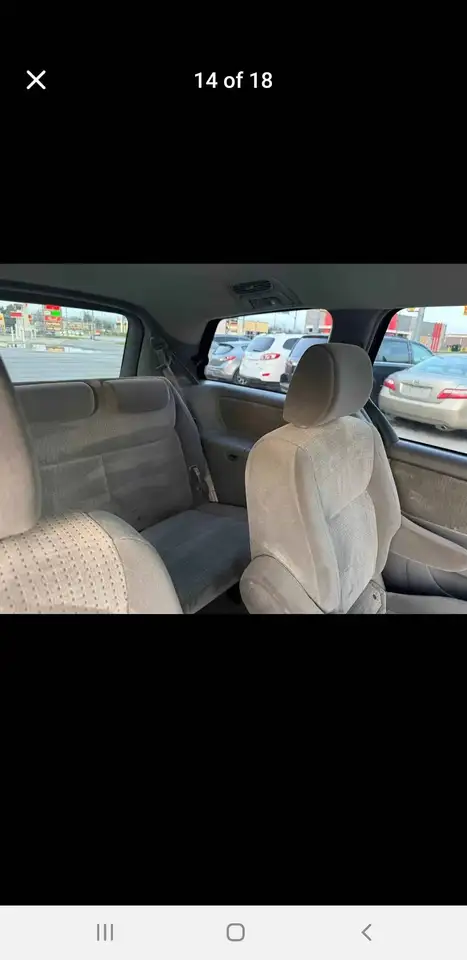 Toyota Sienna снимка Toyota Sienna