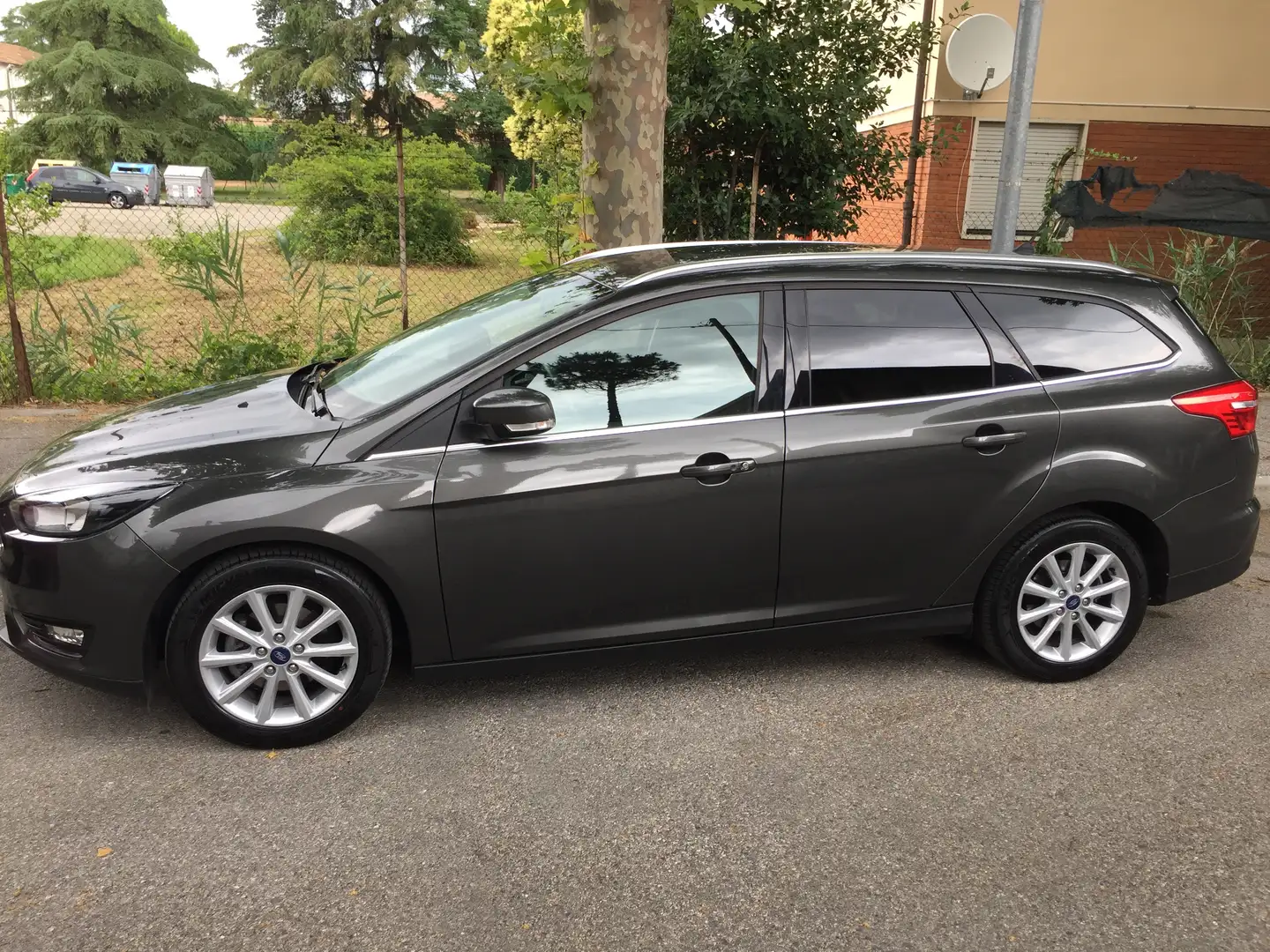 Ford Focus Focus IV 2017 SW SW 1.5 tdci titanium Grigio - 1