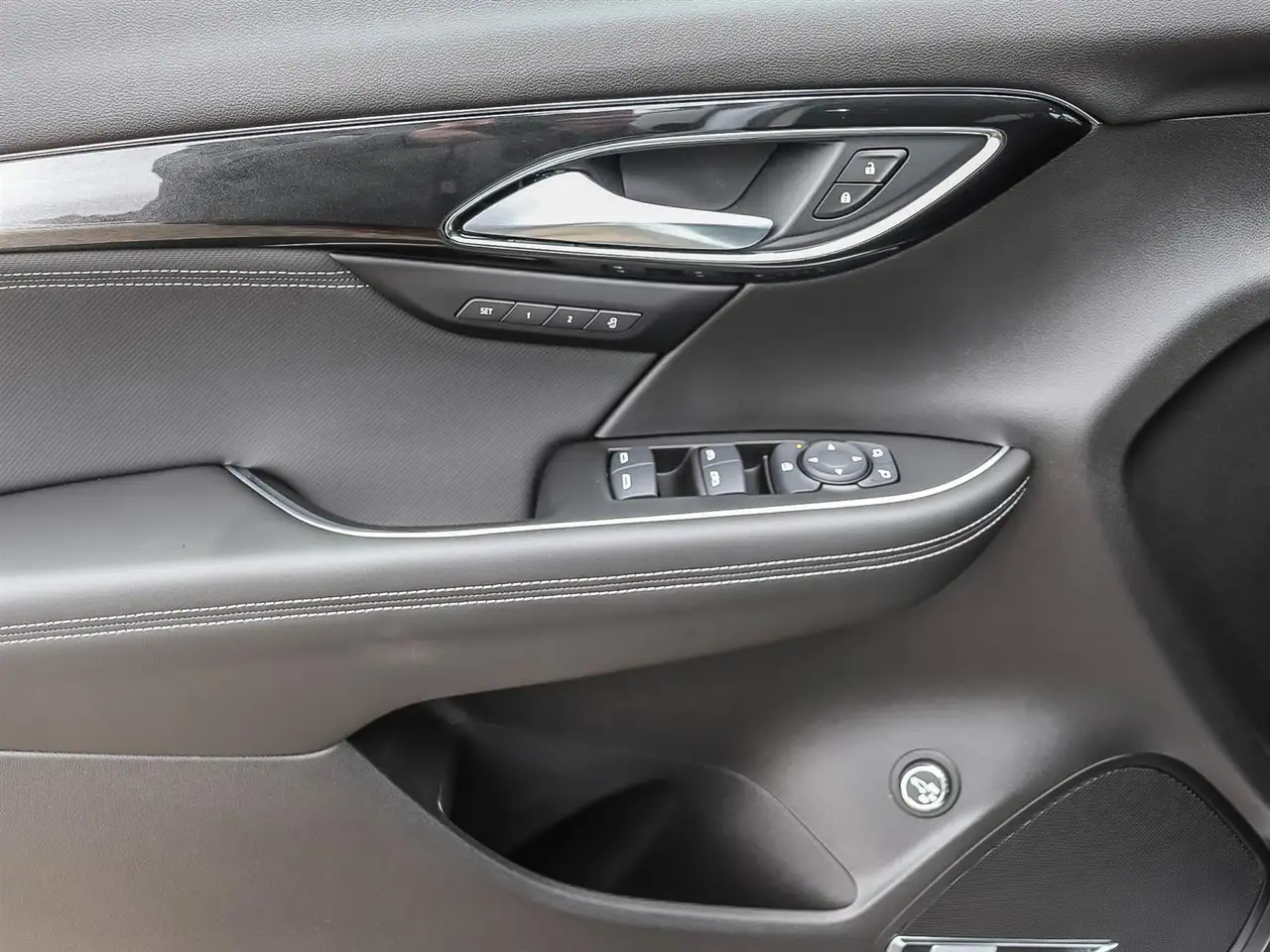 Buick Envision снимка Buick Envision