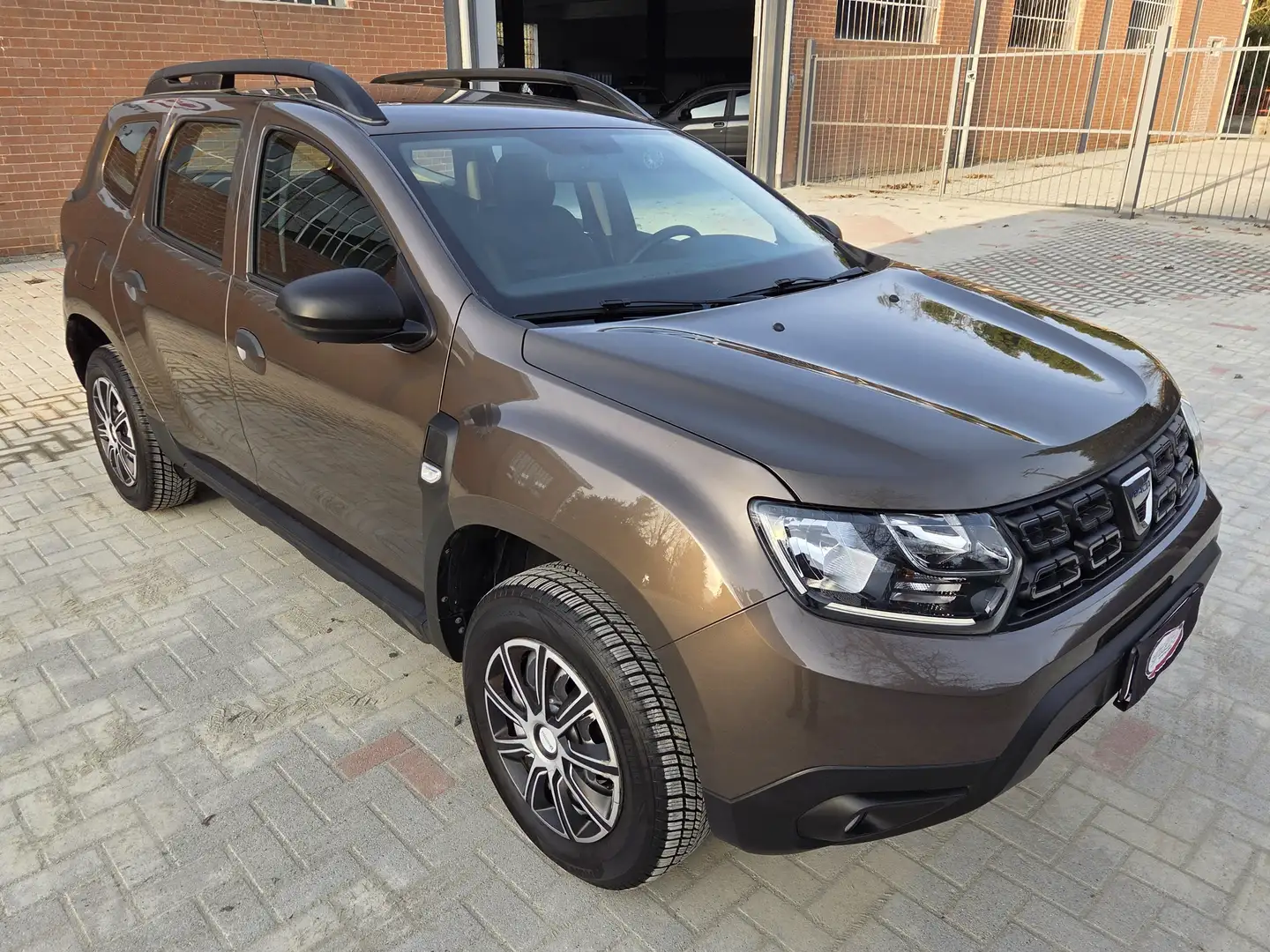 Dacia Duster 1.6 sce 115cv Essential GPL 4x2 - UNICO PROPR. Marrone - 2