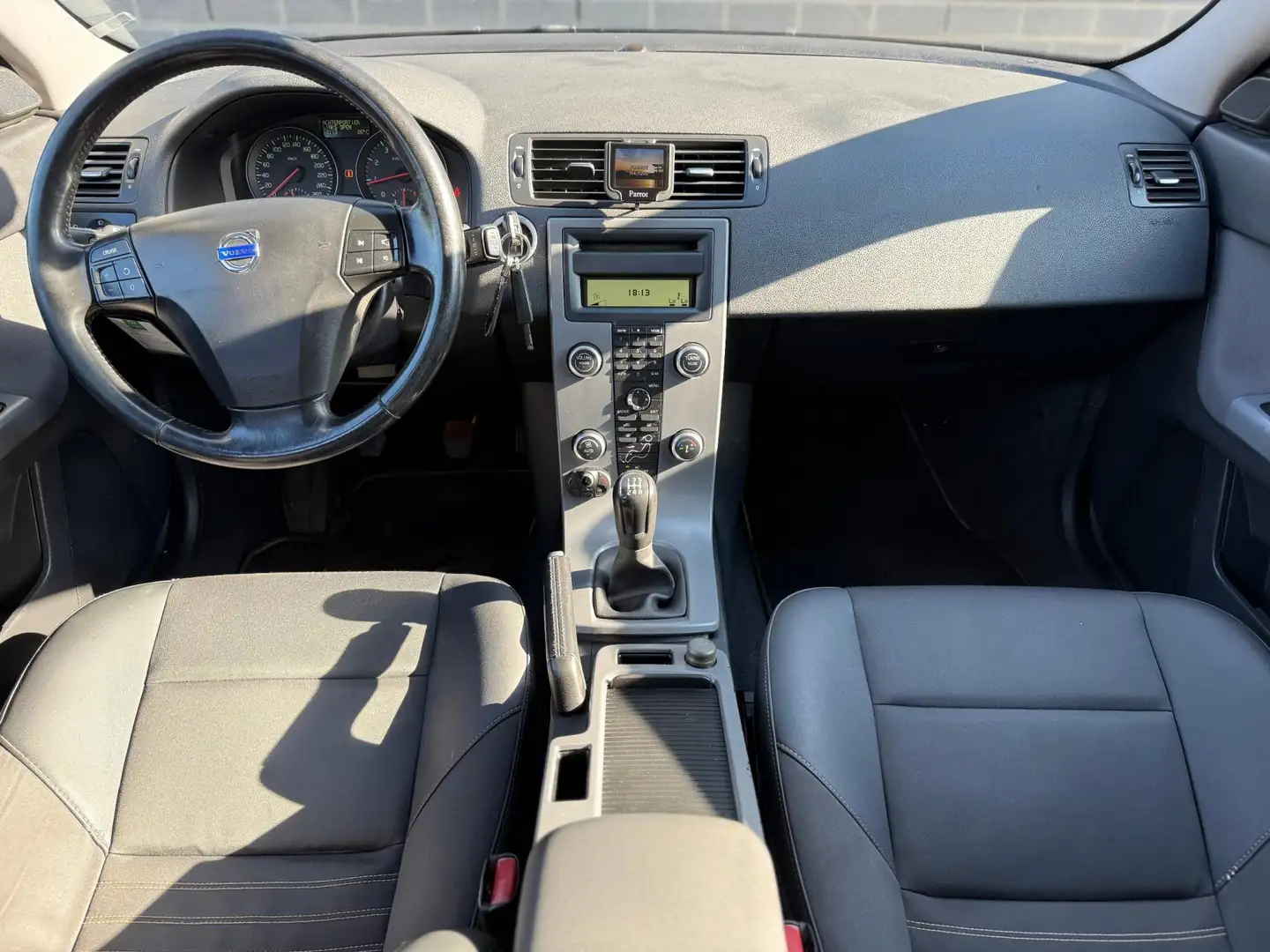 Volvo V50 1.8 F Edition I |Airco|CruiseControl| Grau - 2