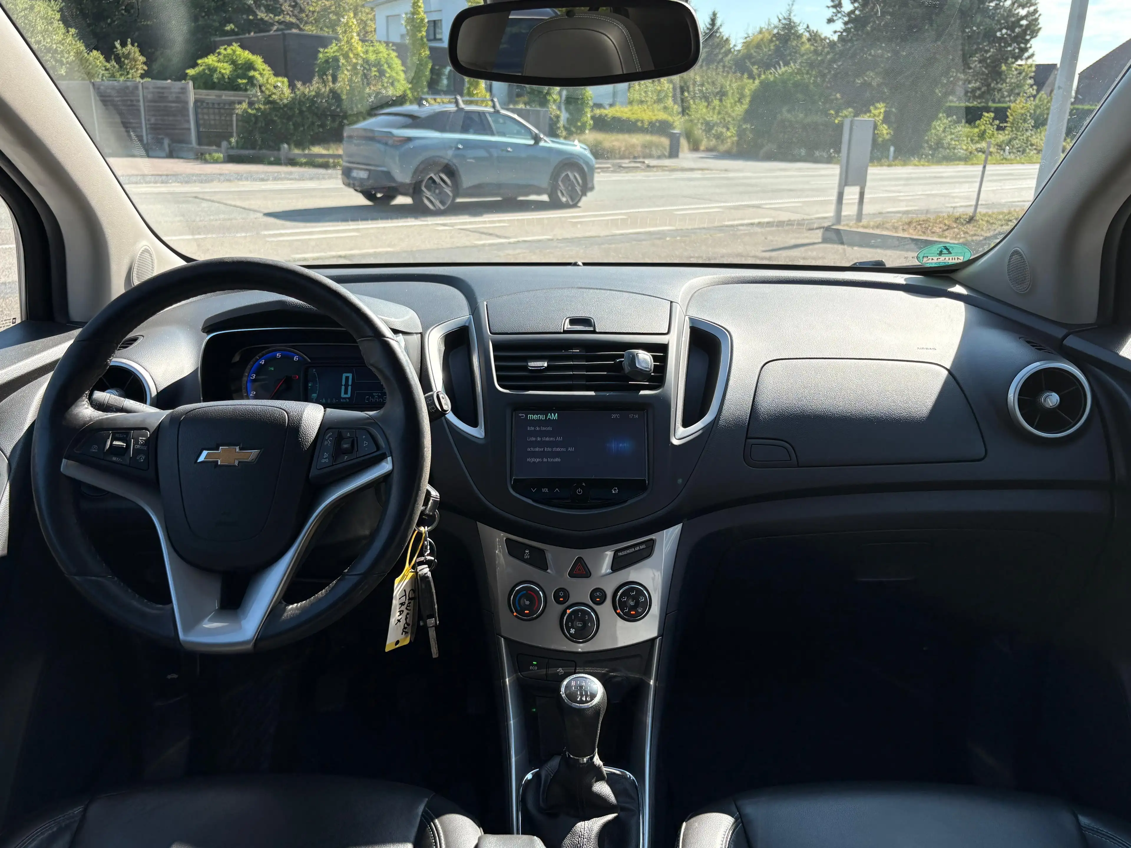 Chevrolet Trax 1.7 D 4x2 LT  S&S ** CAR PASS OK ** Euro 5b ** — photo 13