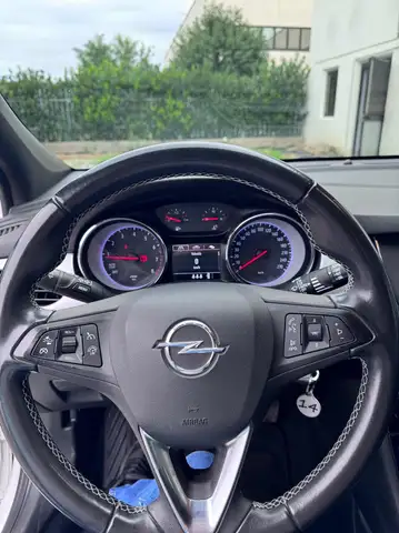 Opel Astra view 9
