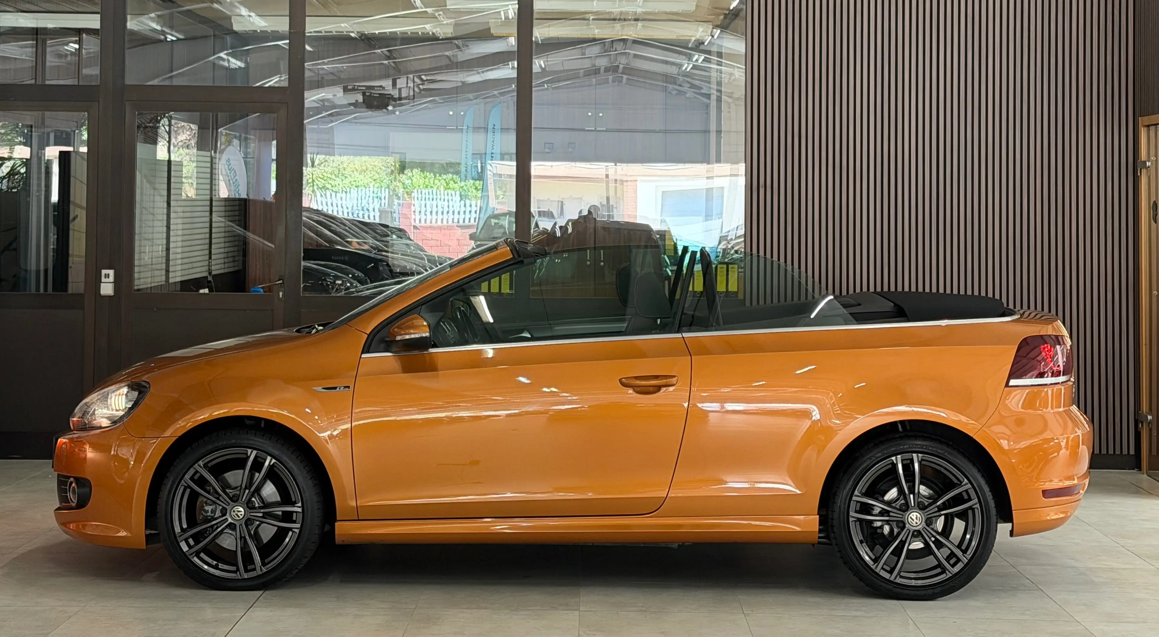 Volkswagen Golf Cabriolet Lounge BMT*Navi*Kamera*PDC*Tempomat*Tüv 07/27 — photo 8