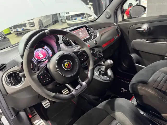 Abarth 595 view 13