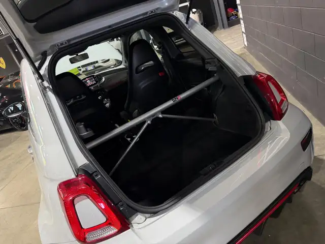 Abarth 595 view 15