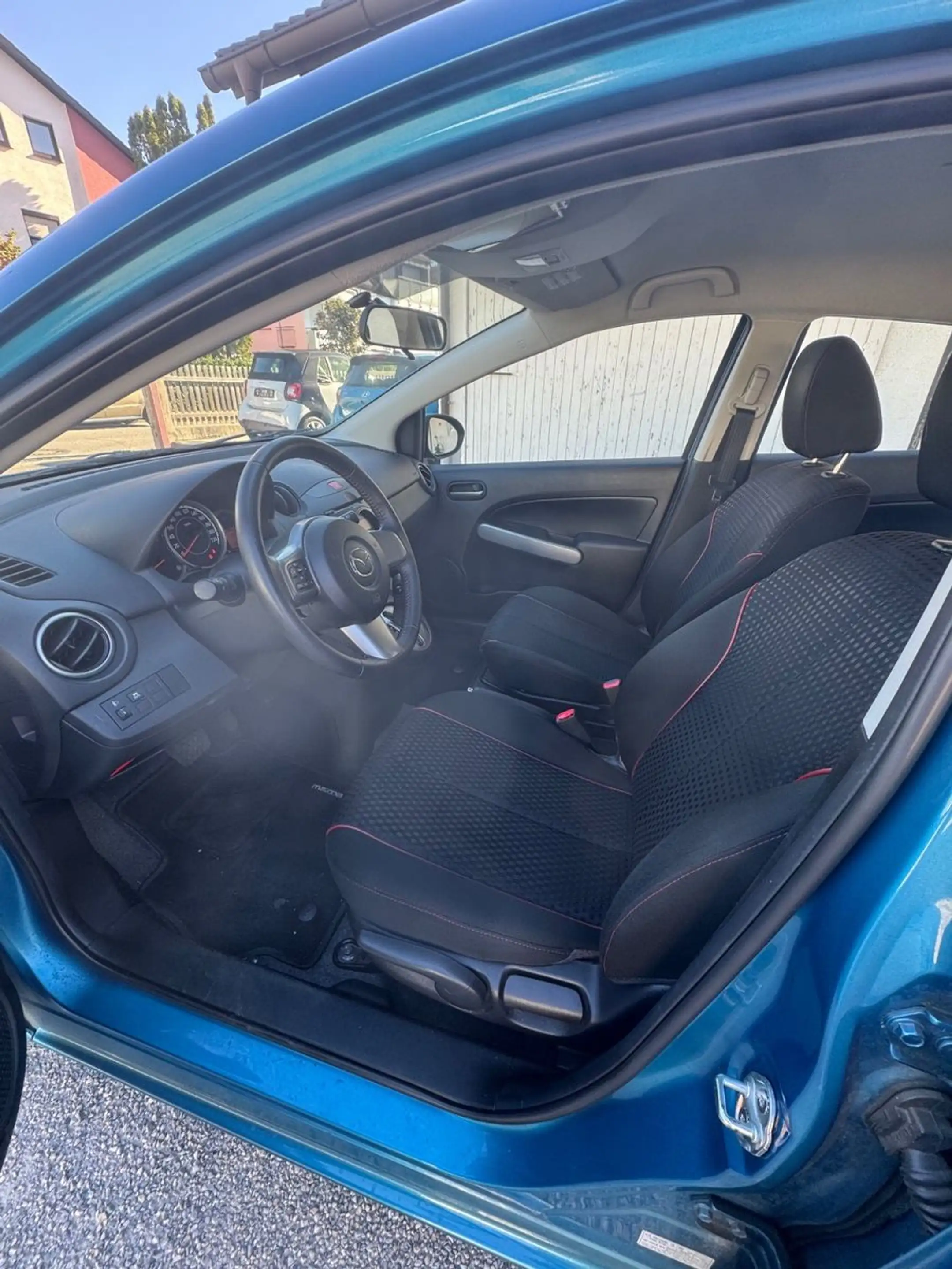 Mazda 2 Lim. 1.5 Center-Line Automatik 24.000 km 1.Hd — photo 14