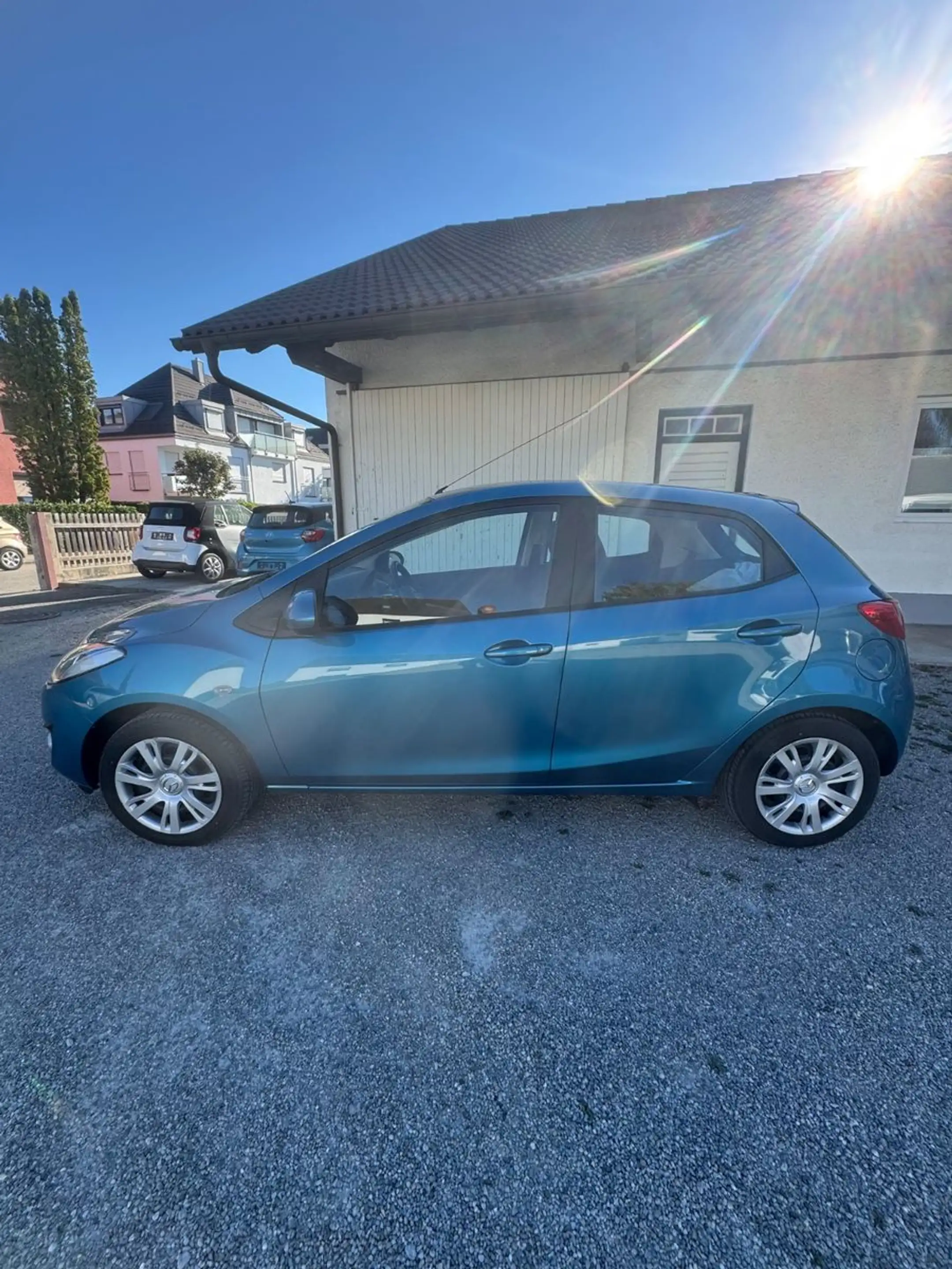 Mazda 2 Lim. 1.5 Center-Line Automatik 24.000 km 1.Hd — photo 9