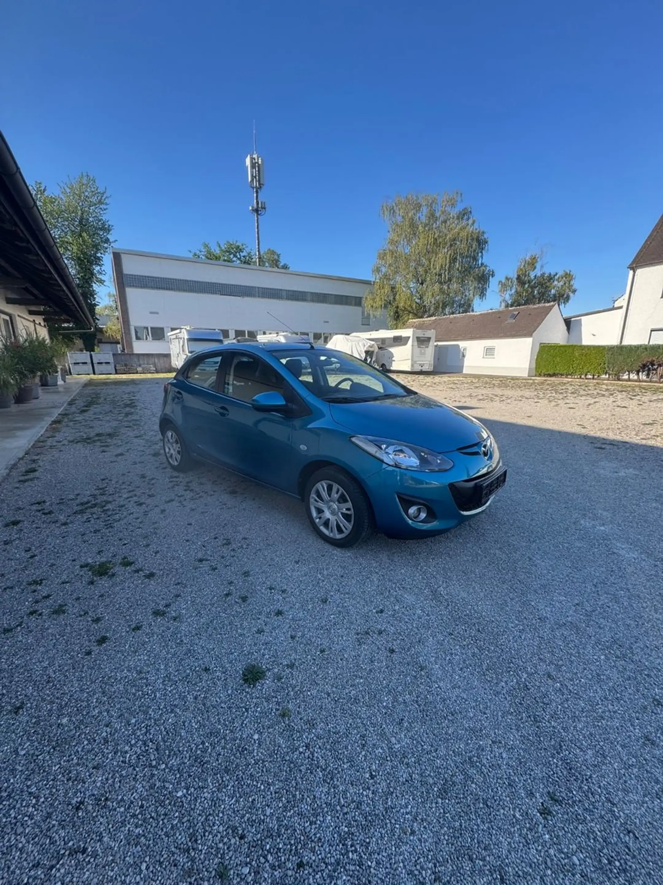 Mazda 2 Lim. 1.5 Center-Line Automatik 24.000 km 1.Hd — photo 3