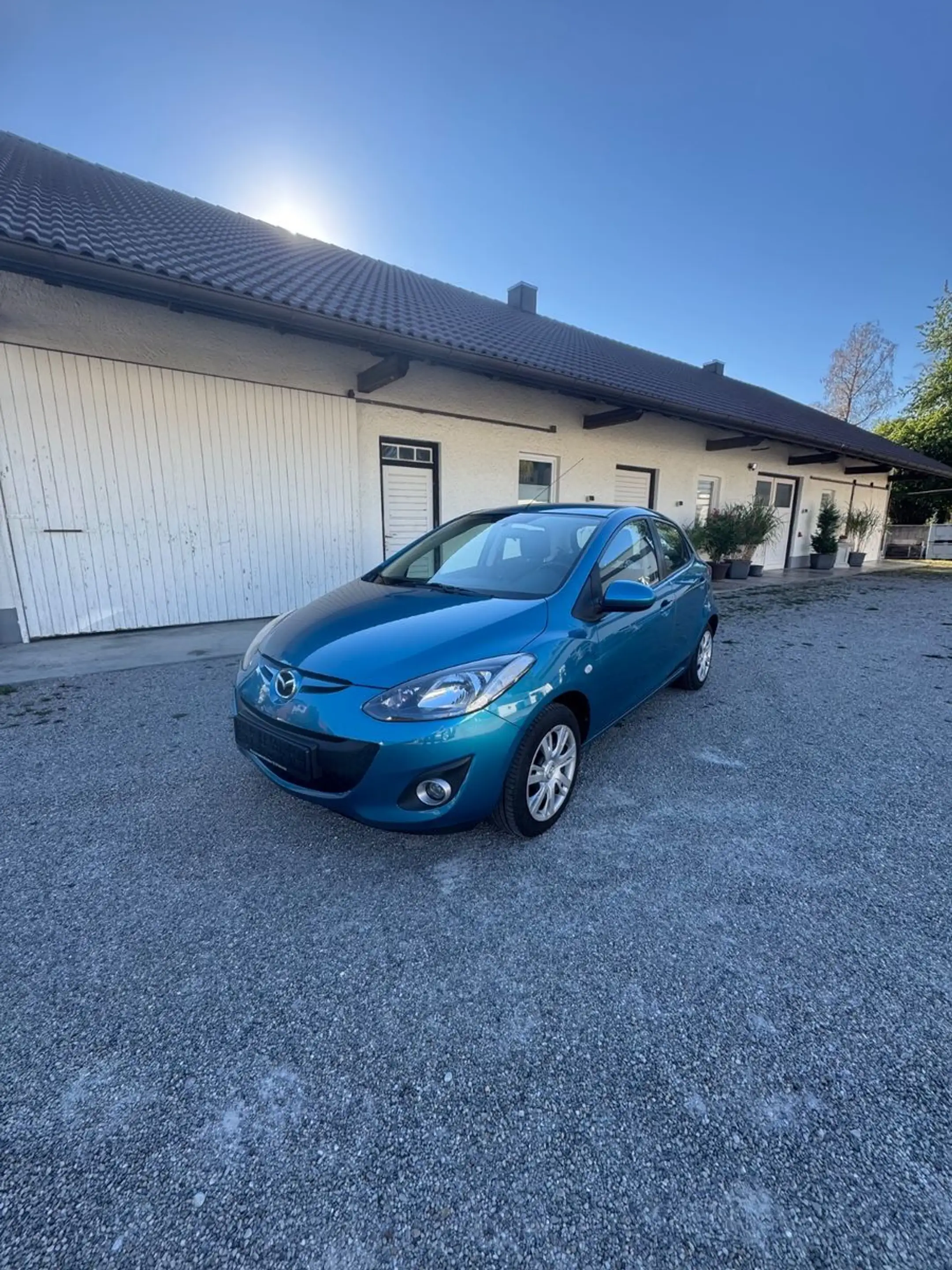 Mazda 2 Lim. 1.5 Center-Line Automatik 24.000 km 1.Hd