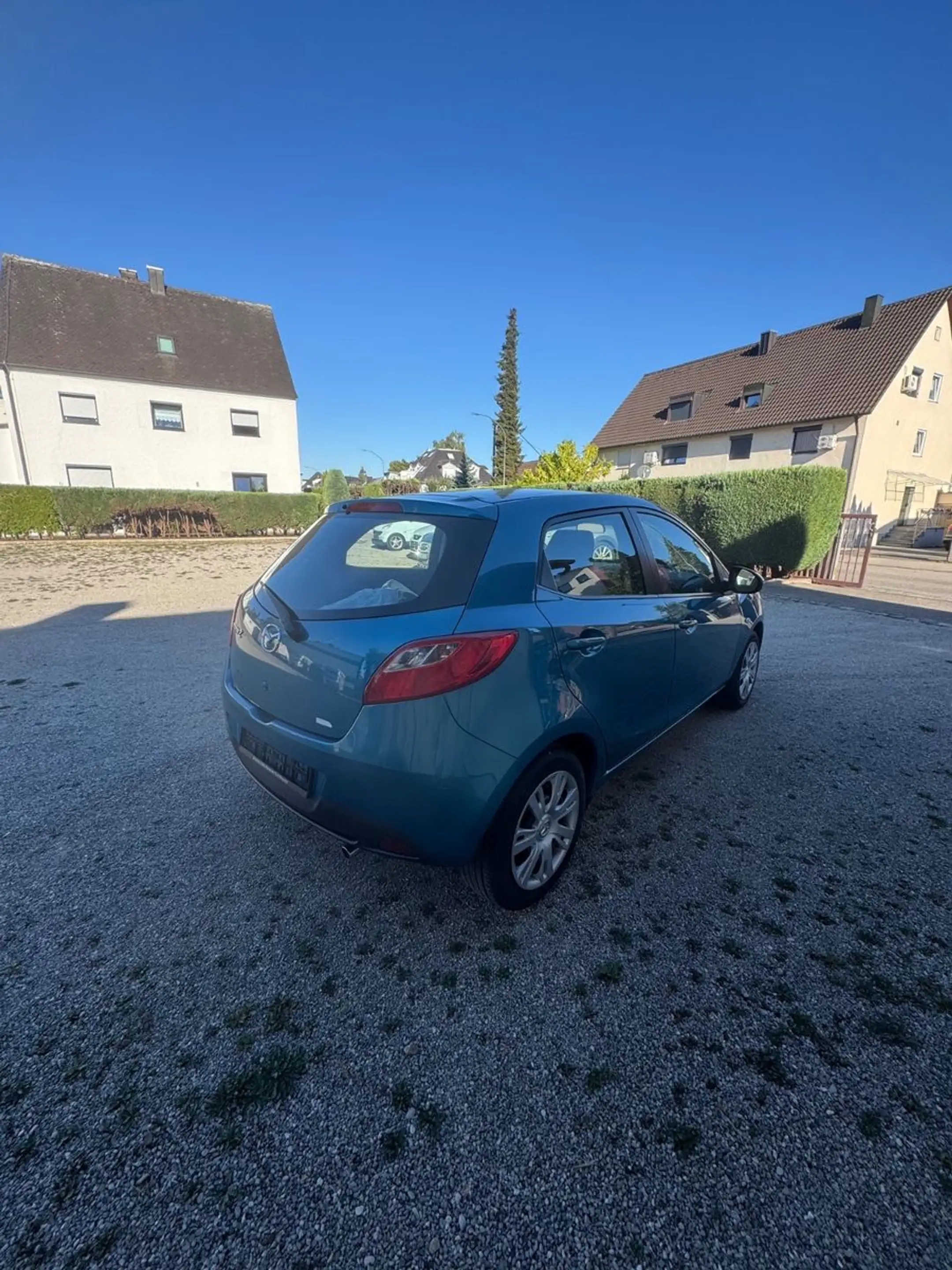 Mazda 2 Lim. 1.5 Center-Line Automatik 24.000 km 1.Hd — photo 5