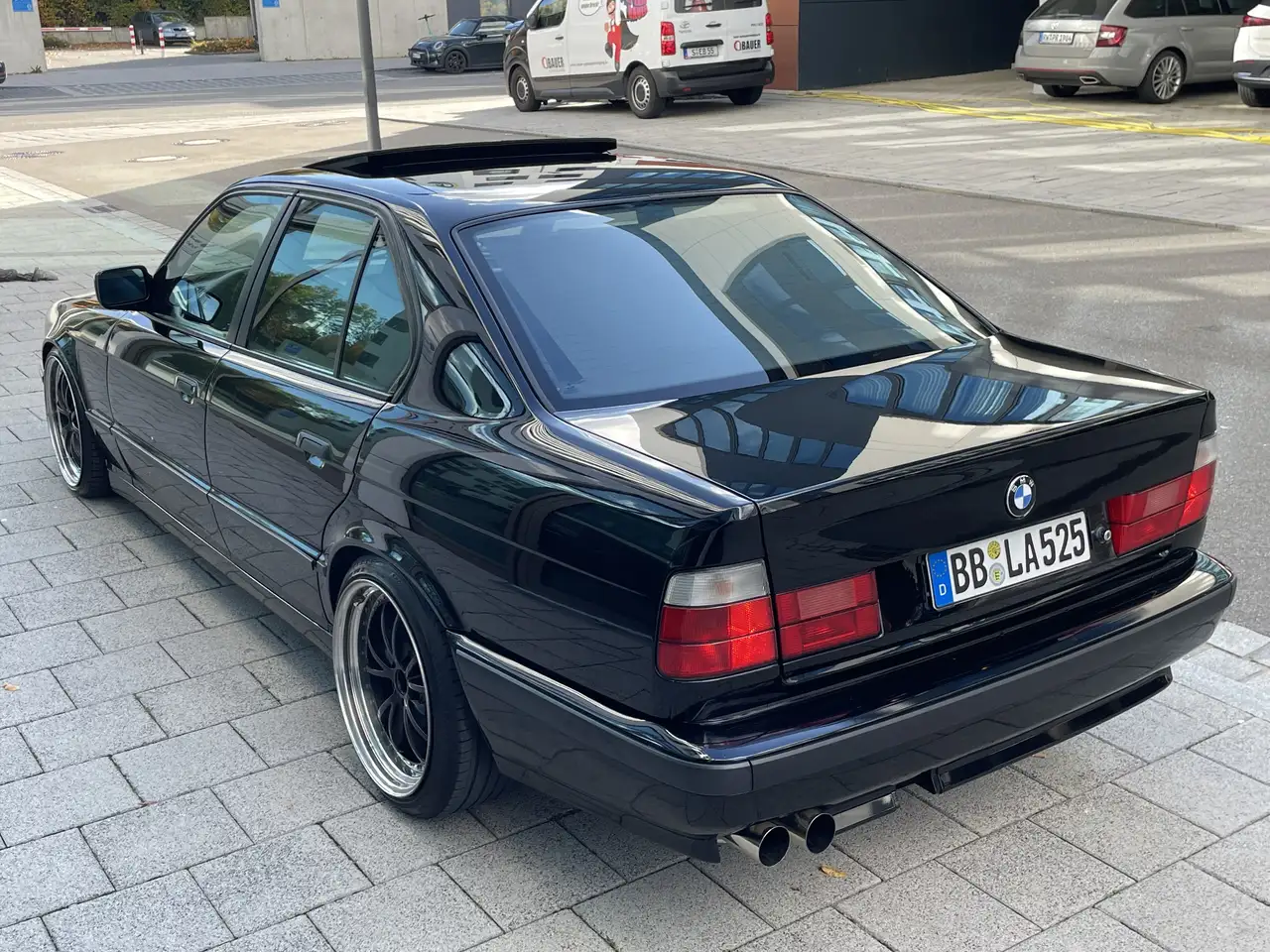 BMW 525i 24V, foto 2