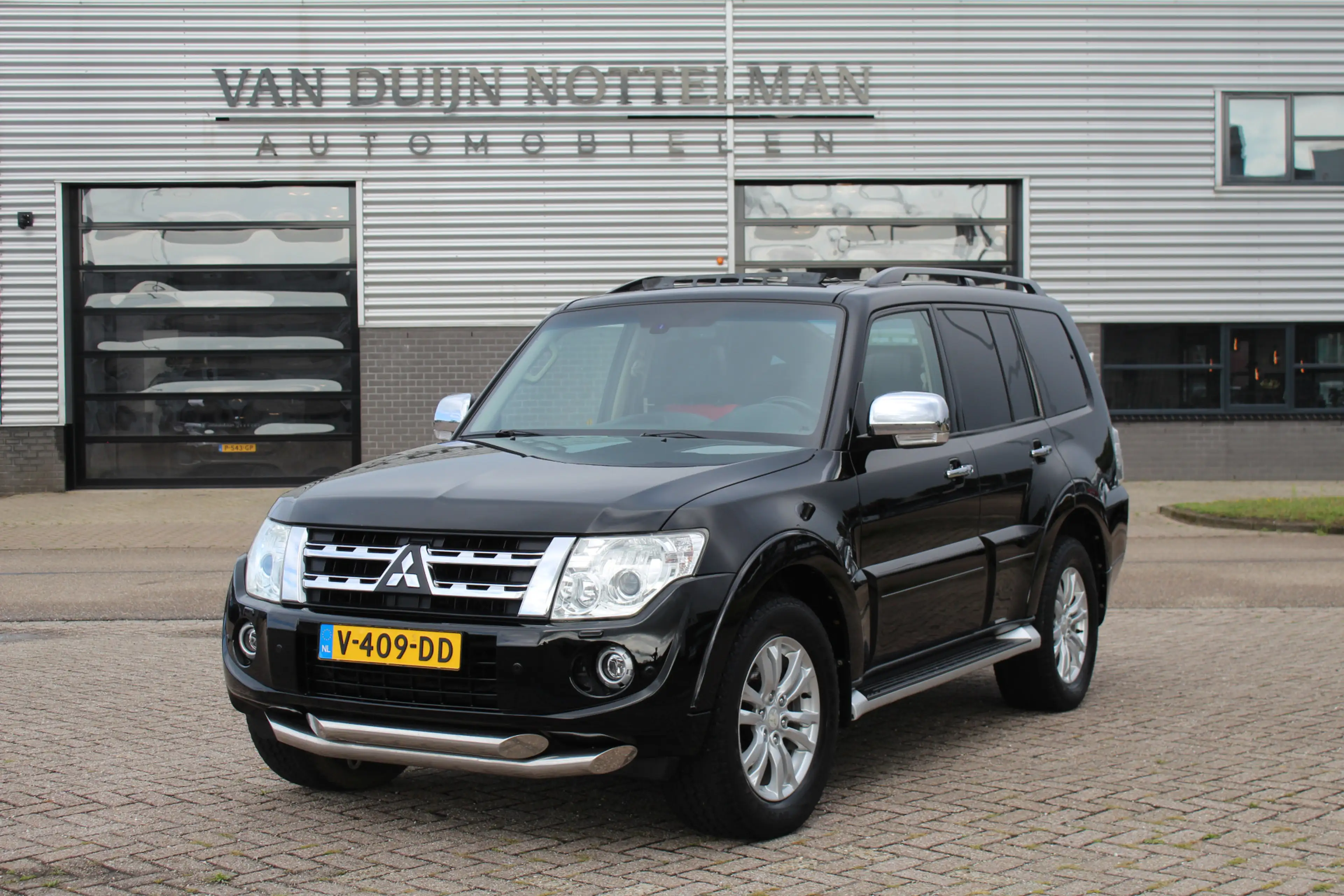Mitsubishi Pajero 3.2 DI-D Instyle Side Window Van / Leer / Stoelver