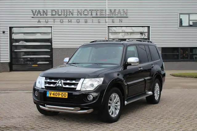 Mitsubishi Pajero 3.2 DI-D Instyle Side Window Van / Leer / Stoelver