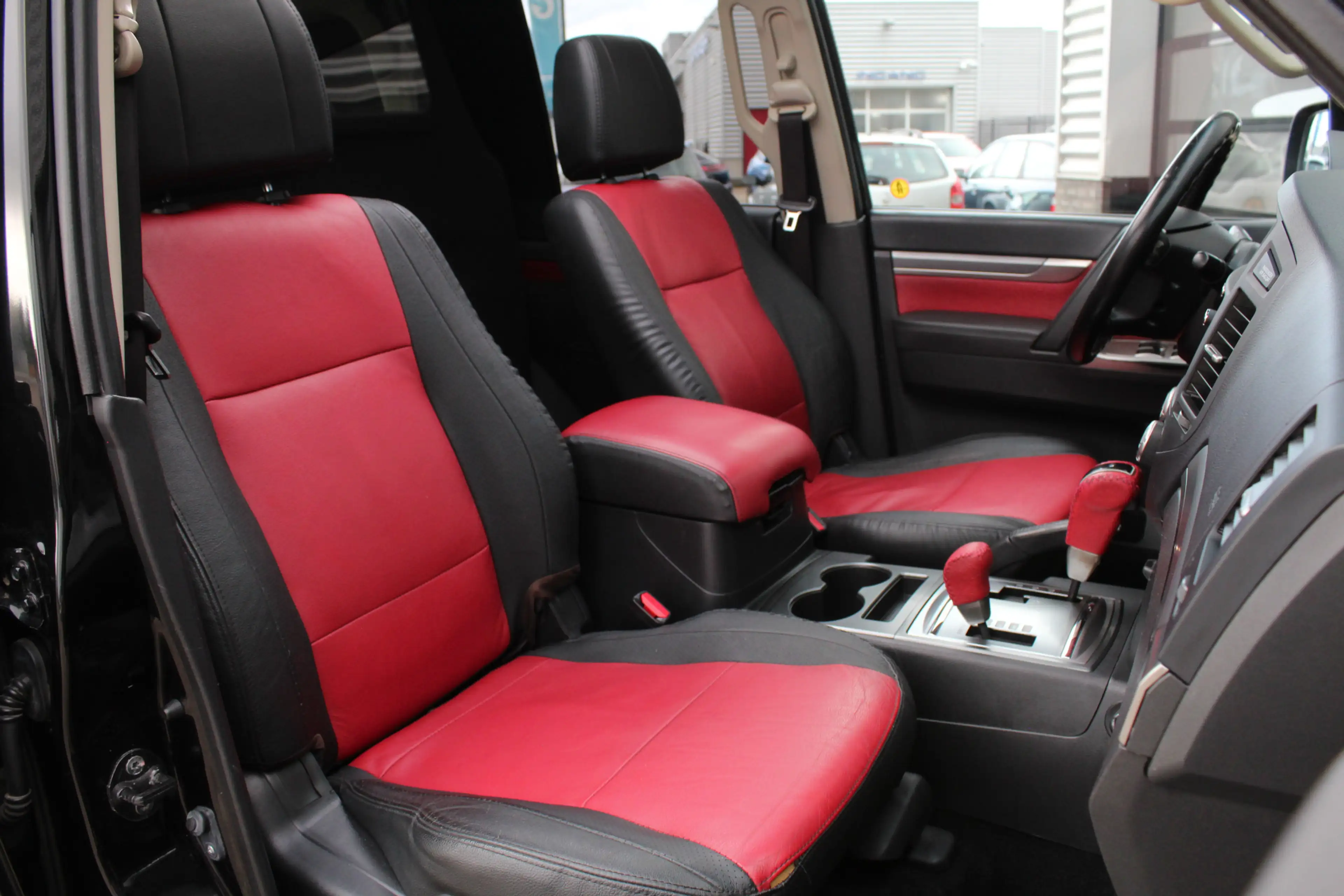 Mitsubishi Pajero 3.2 DI-D Instyle Side Window Van / Leer / Stoelver — photo 10