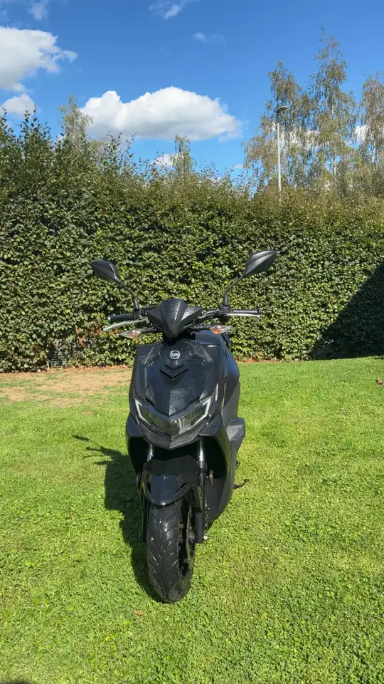 Sym Jet 4