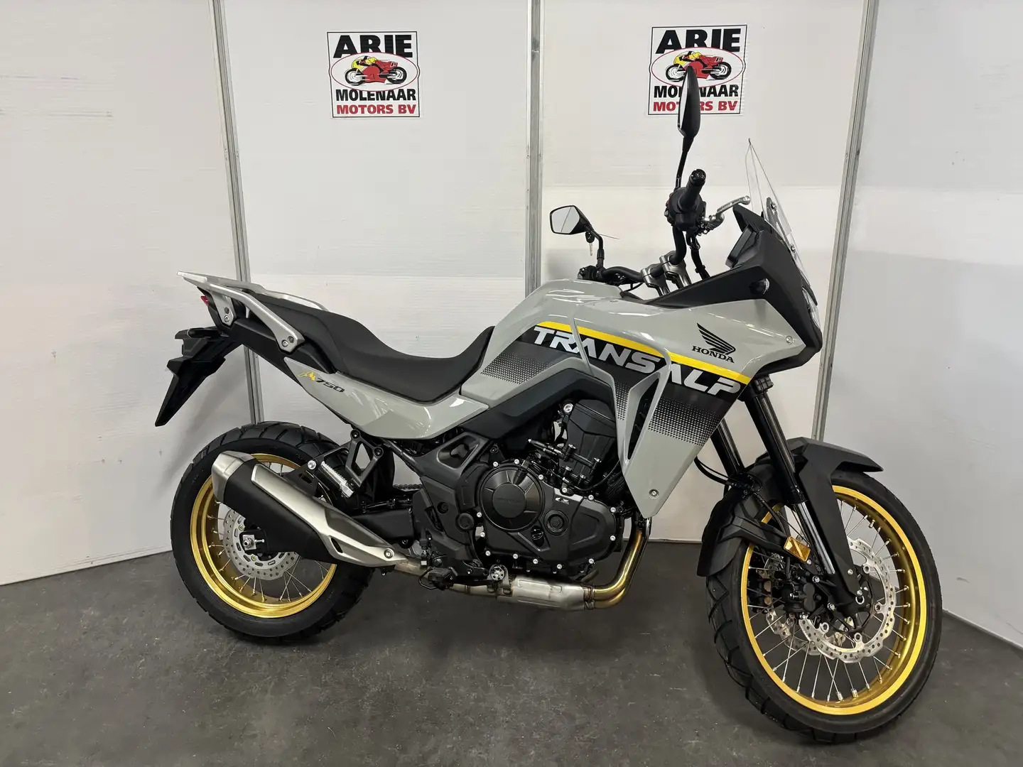 Honda XL 750 Transalp Grijs - 1