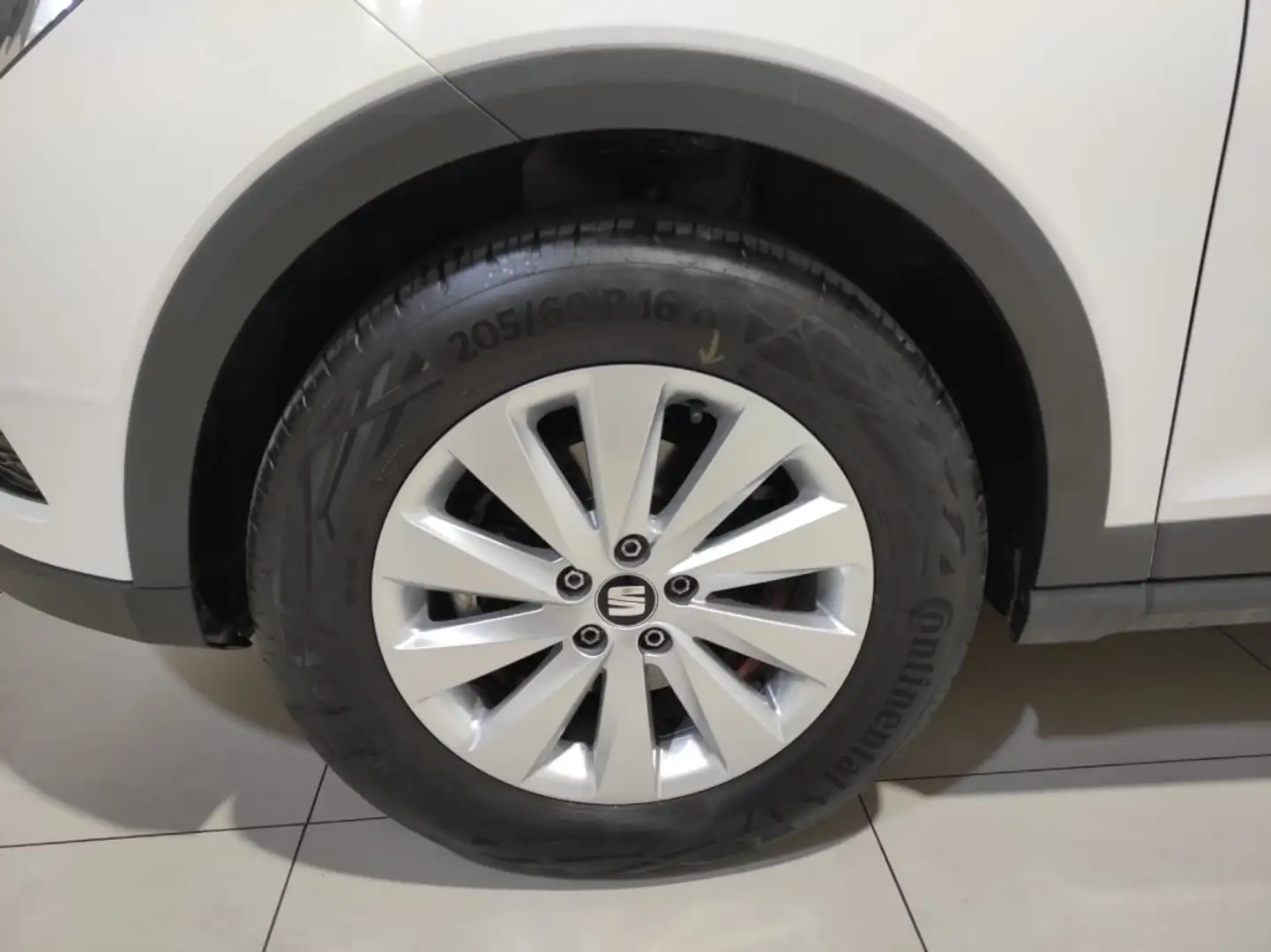 SEAT Arona 1.6TDI CR S&S Style 95 Blanco - 2