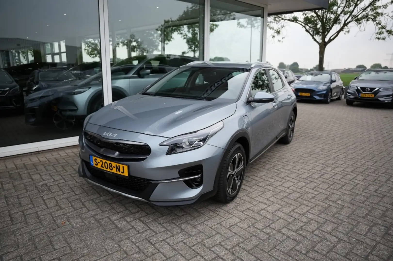 Kia XCeed 1.6 GDI PHEV DYNAMIC, Carplay, Stoelverwarming , N Grijs - 1