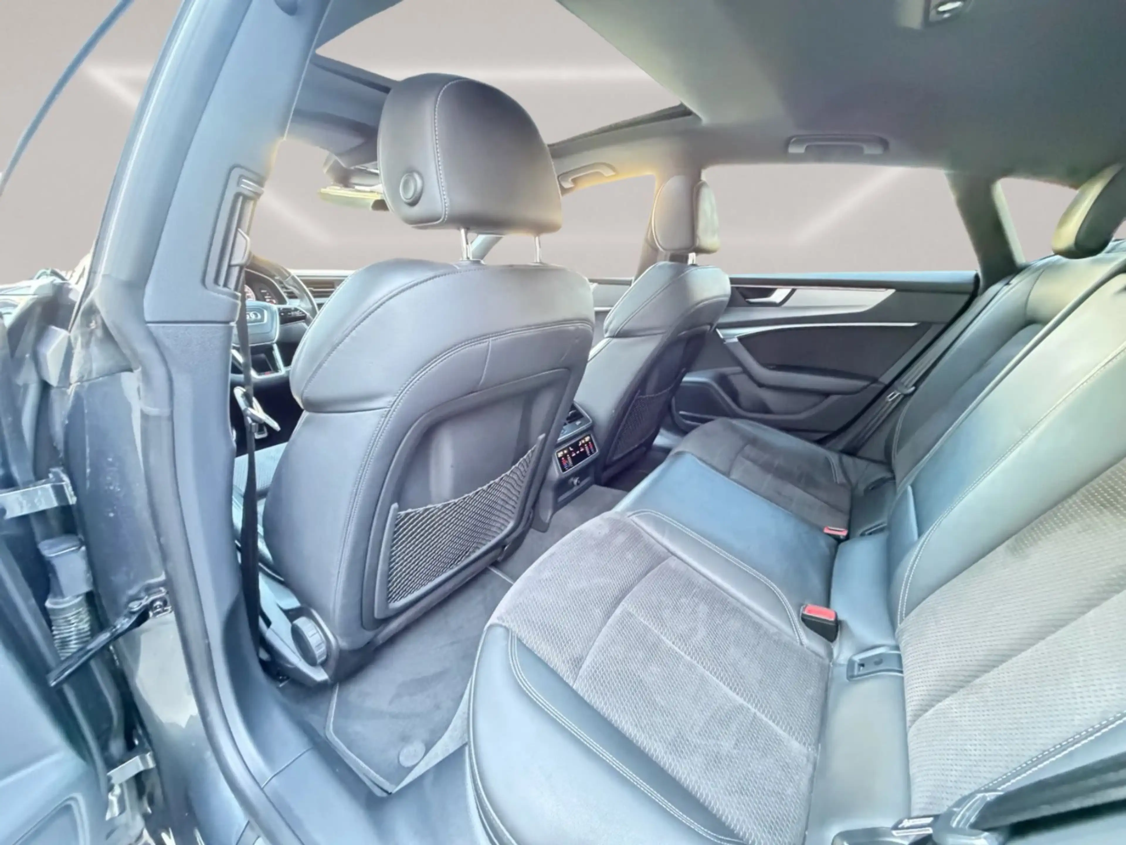 Audi A7 55 TFSI quattro/S-Line/Pano/Matrix/B&O/1.Hand — photo 11