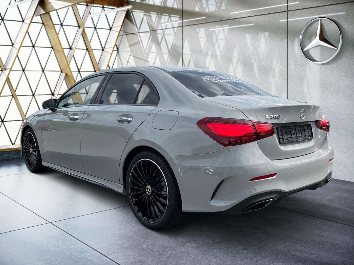 Mercedes-Benz A 200