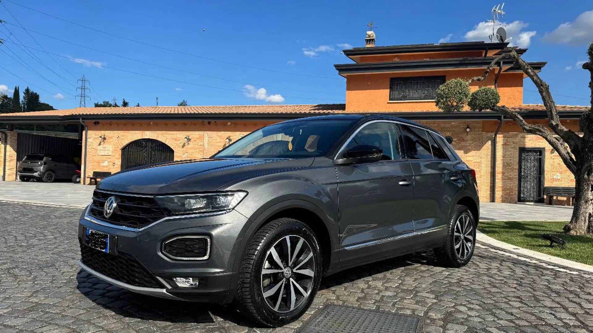 Volkswagen T-Roc 1.0 tsi Style 115cv NO VINCOLO FINANZ. Grigio - 1