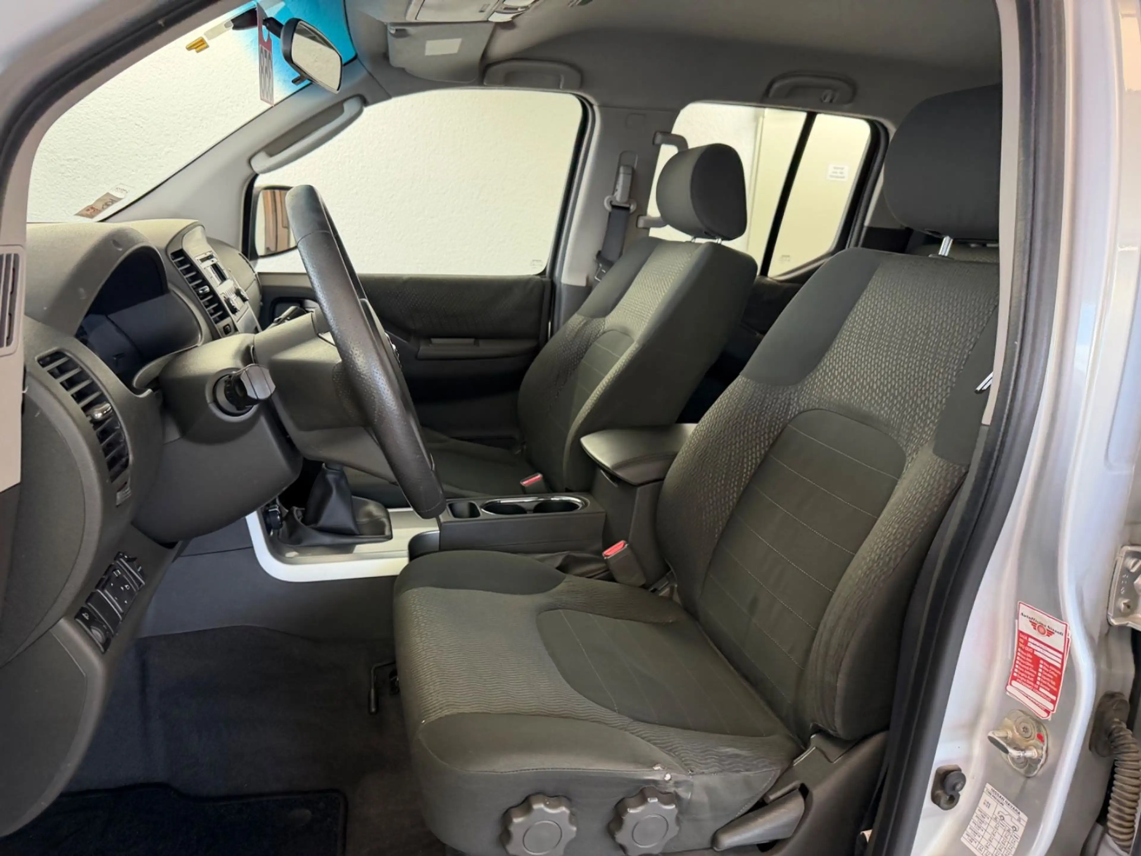Nissan Navara Pickup Double Cab 4X4 | Hardtop | HU NEU — photo 10