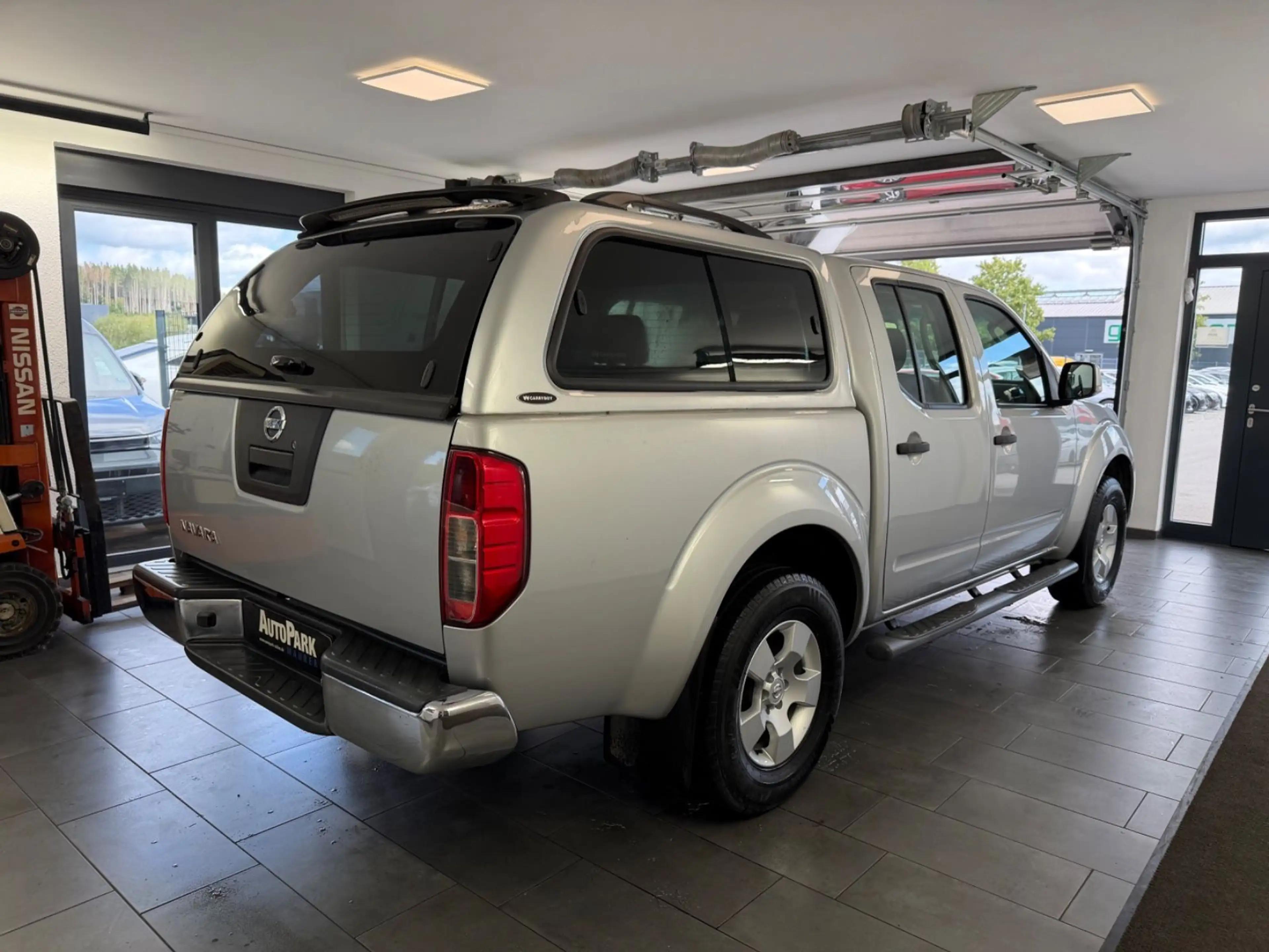 Nissan Navara Pickup Double Cab 4X4 | Hardtop | HU NEU — photo 5