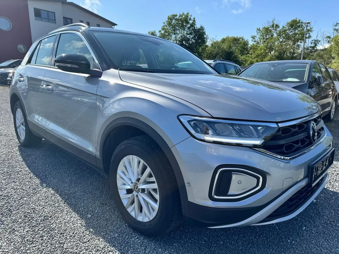 Volkswagen T-Roc 2.0 TDI *Life*PDCHI+VO*NAVI*ACC*DAB*LIGHT- Silber - 1