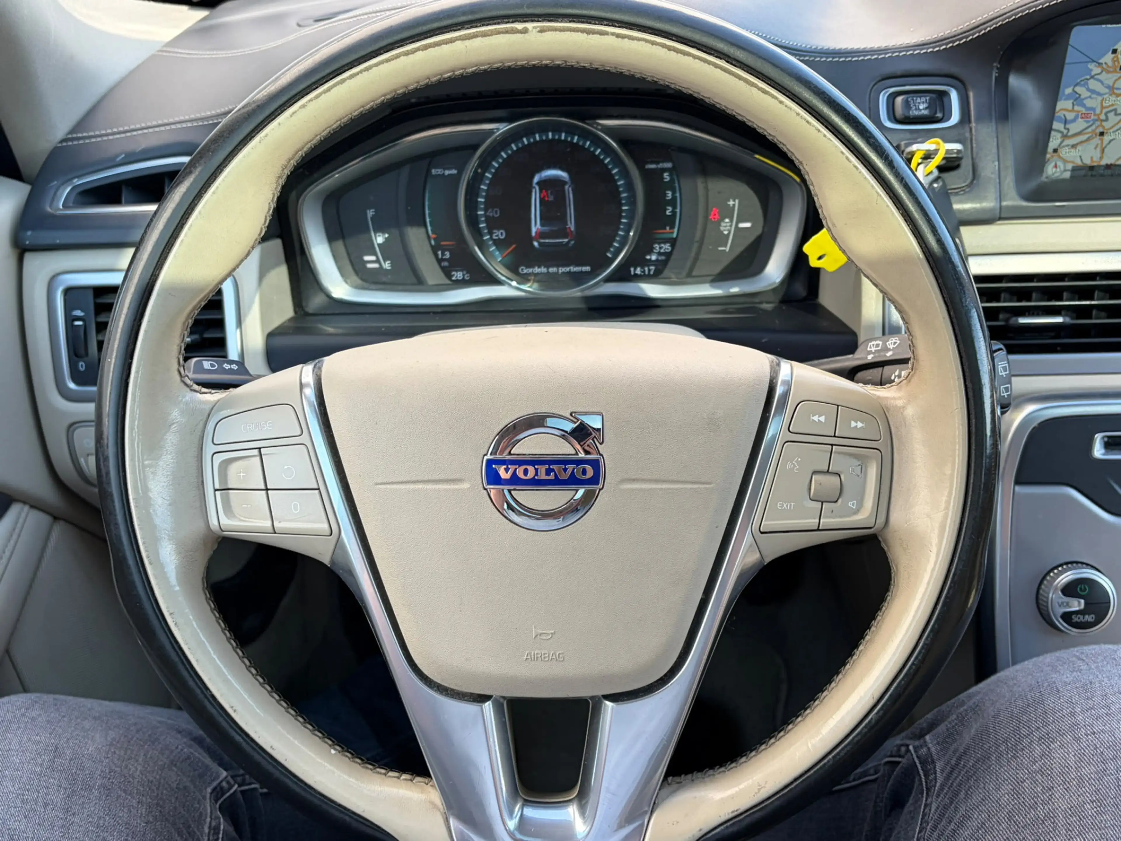 Volvo V70 2.0 D4 Leder Trekhaak Navi Ecc Bluetooth Pdc Schui — photo 22