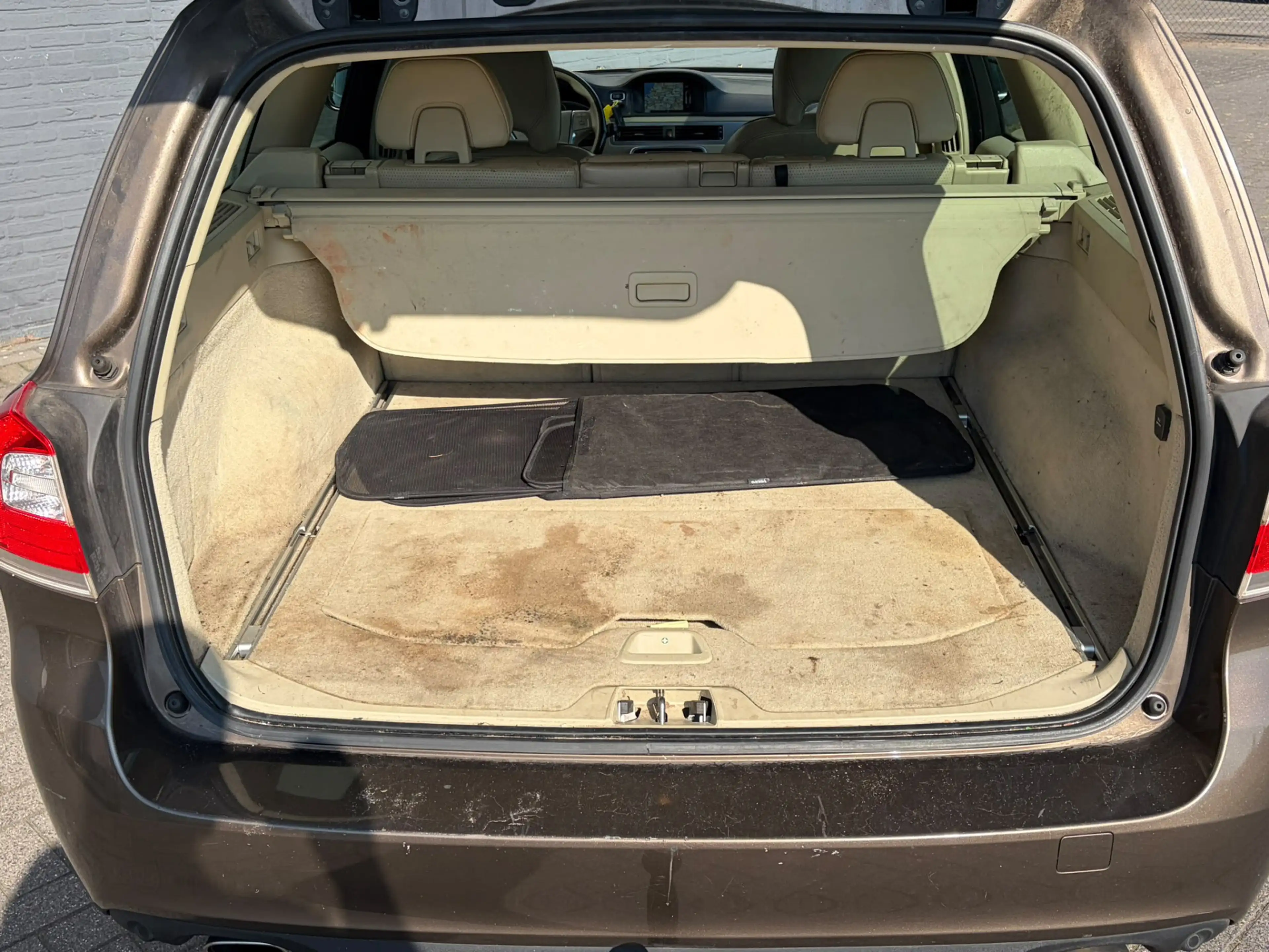 Volvo V70 2.0 D4 Leder Trekhaak Navi Ecc Bluetooth Pdc Schui — photo 19