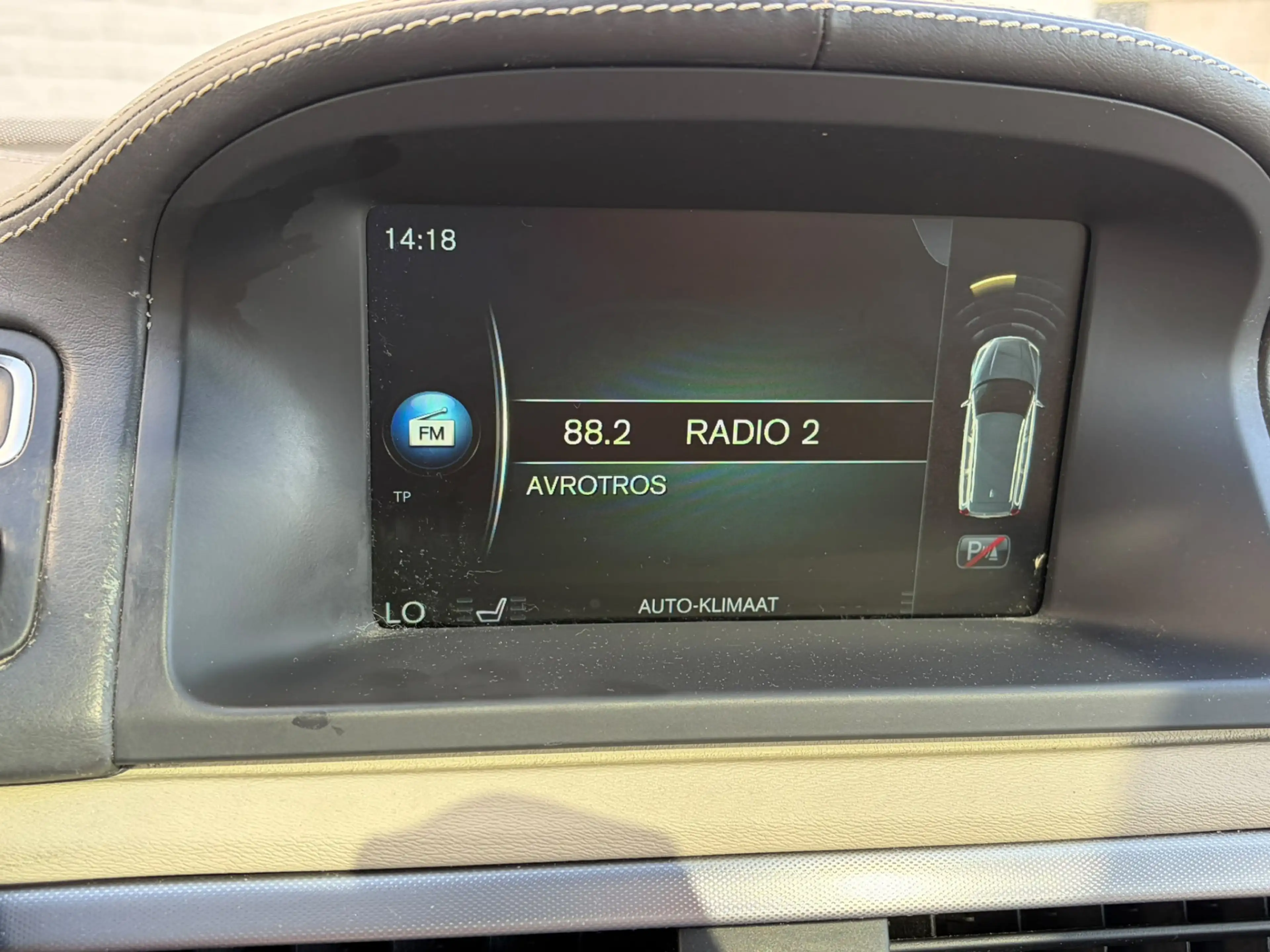 Volvo V70 2.0 D4 Leder Trekhaak Navi Ecc Bluetooth Pdc Schui — photo 29