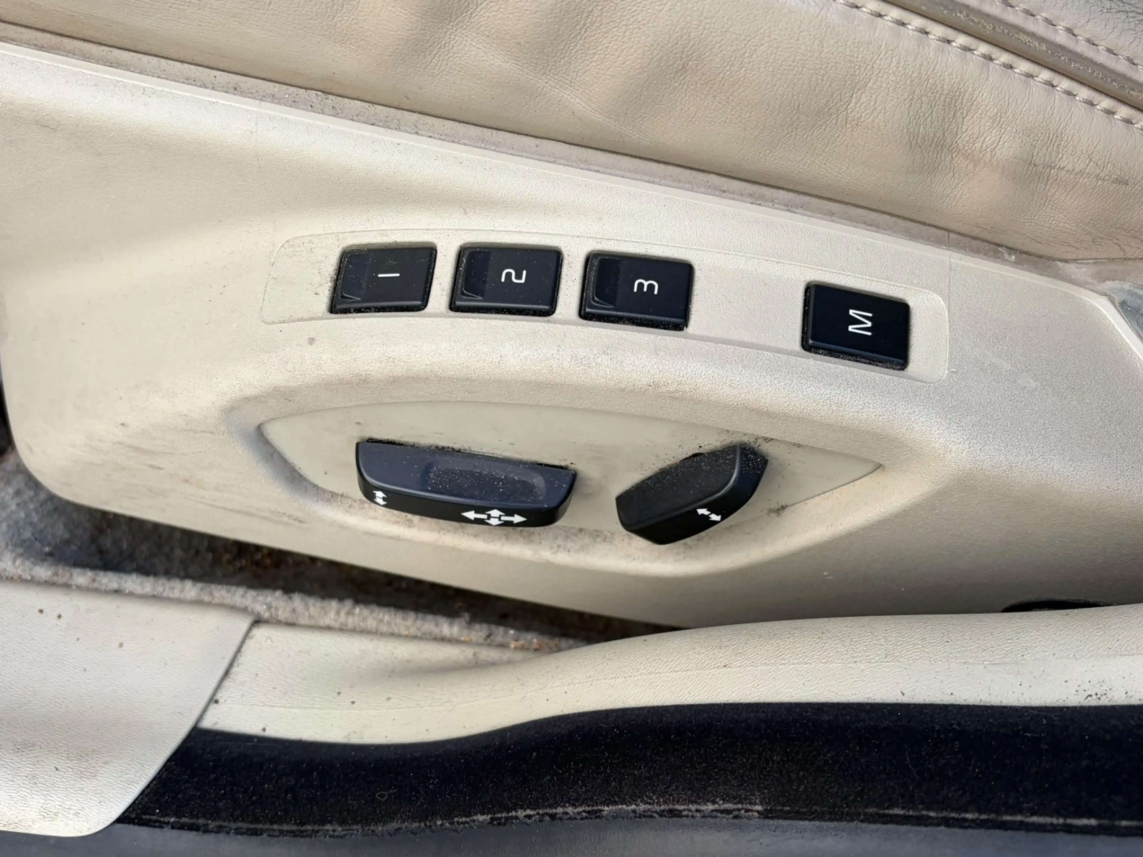 Volvo V70 2.0 D4 Leder Trekhaak Navi Ecc Bluetooth Pdc Schui — photo 14