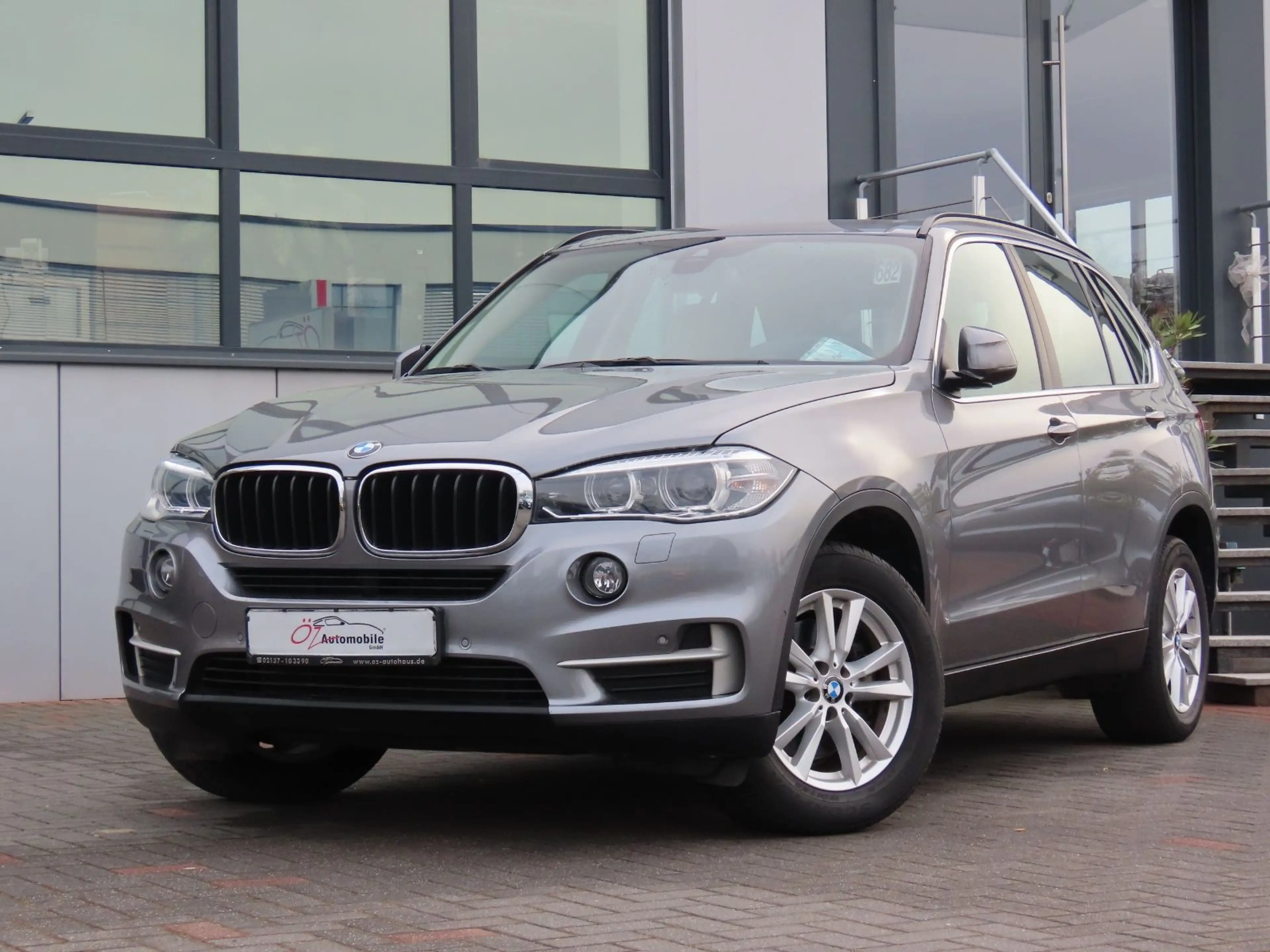 BMW X5 xDrive35i HeadUp Kamera Leder Sitzh. — photo 4