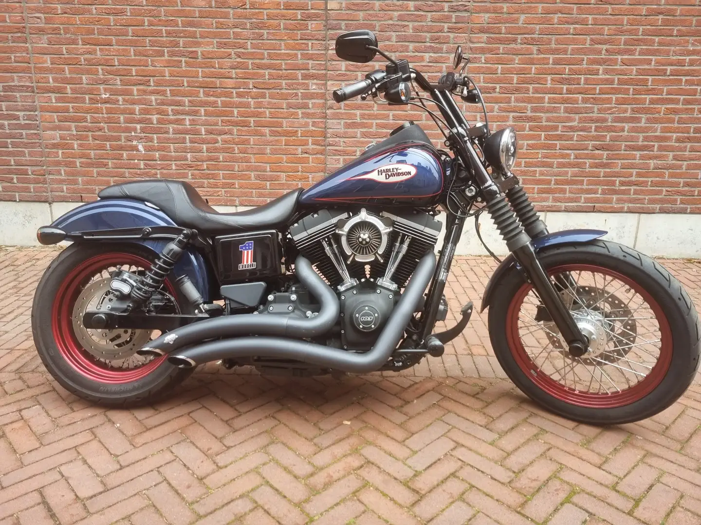 Harley-Davidson Street Bob LIMITED Blauw - 1
