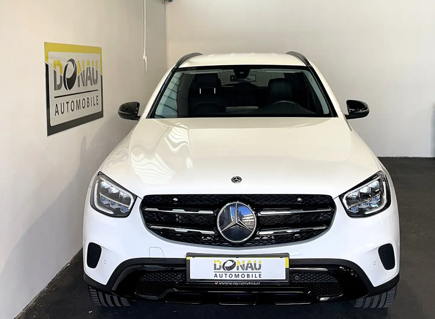 Mercedes-Benz GLC 300 e PHEV 4Matic * Erstbesitz * GARANTIE * Weiß - 2