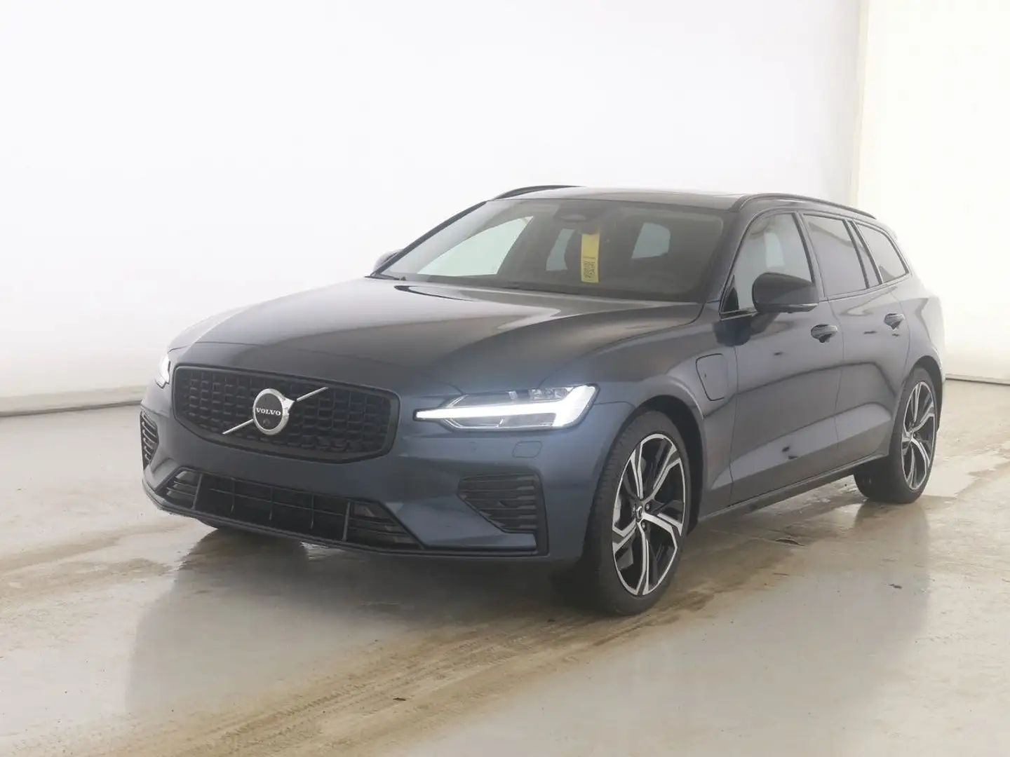 Volvo V60 T8 Ultra Dark Recharge Plug-In Hybrid AWD Blau - 1