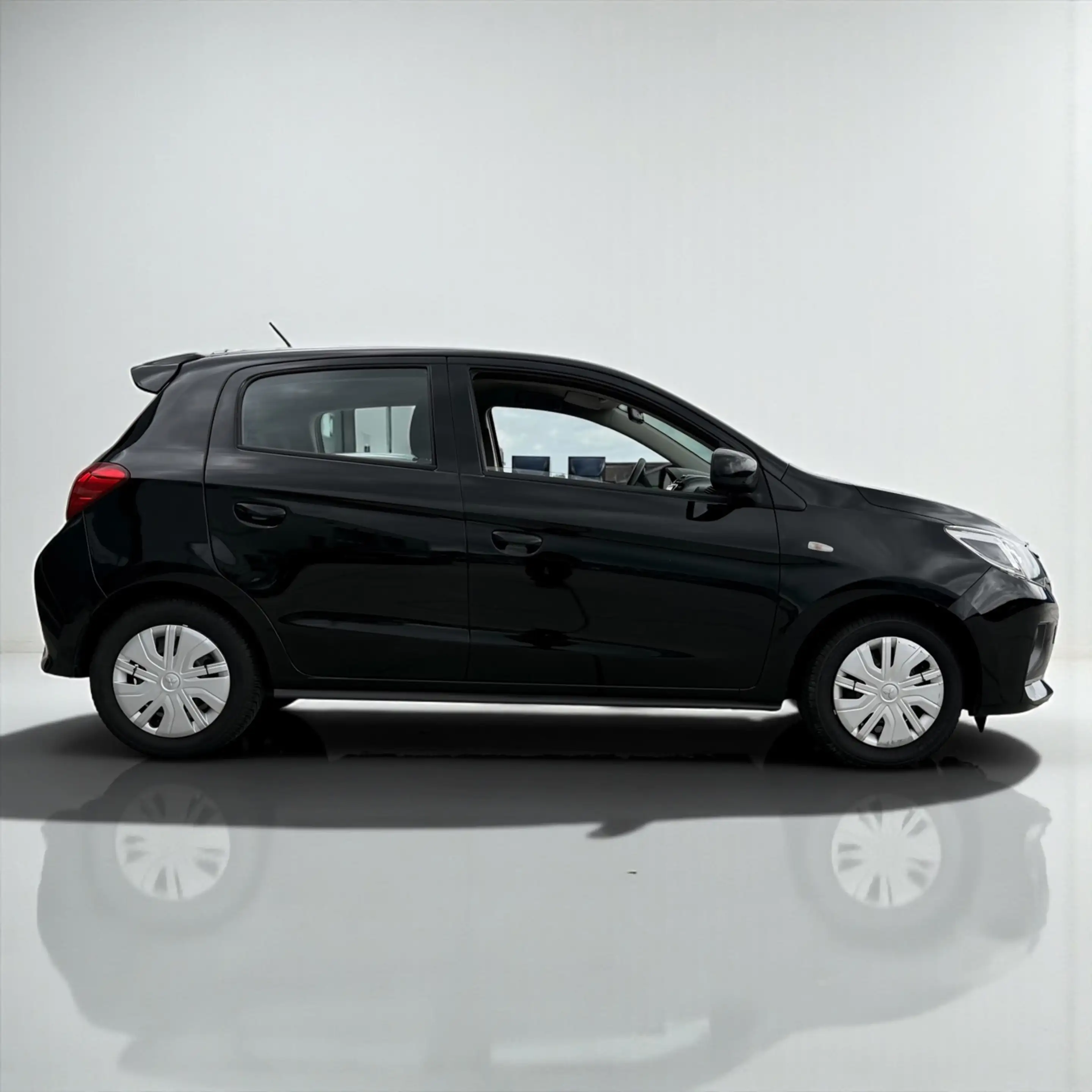 Mitsubishi Space Star 1.2 Cool+ Apple CarPlay — photo 4