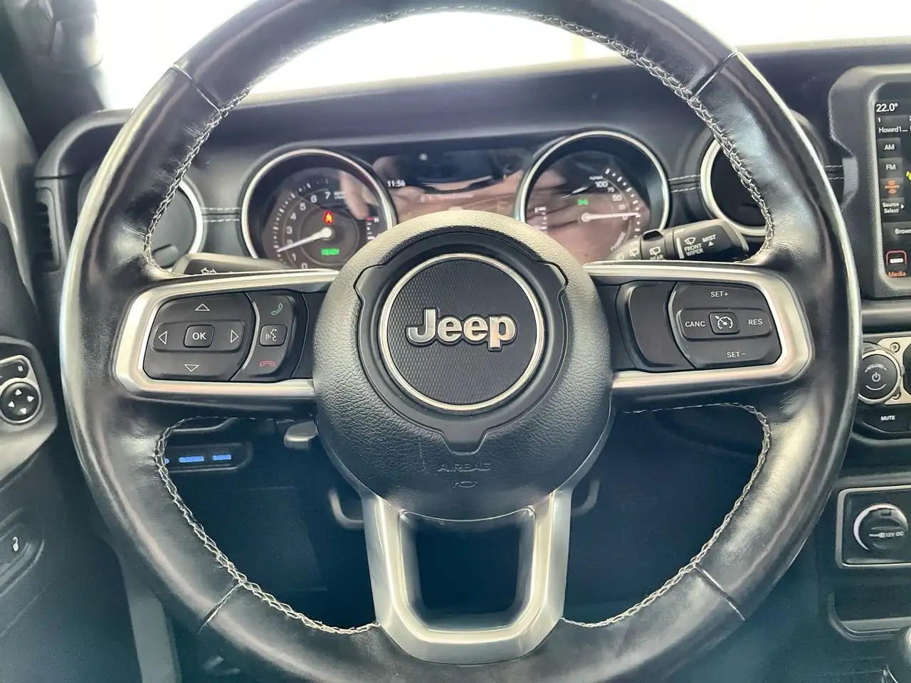 Jeep Wrangler снимка Jeep Wrangler